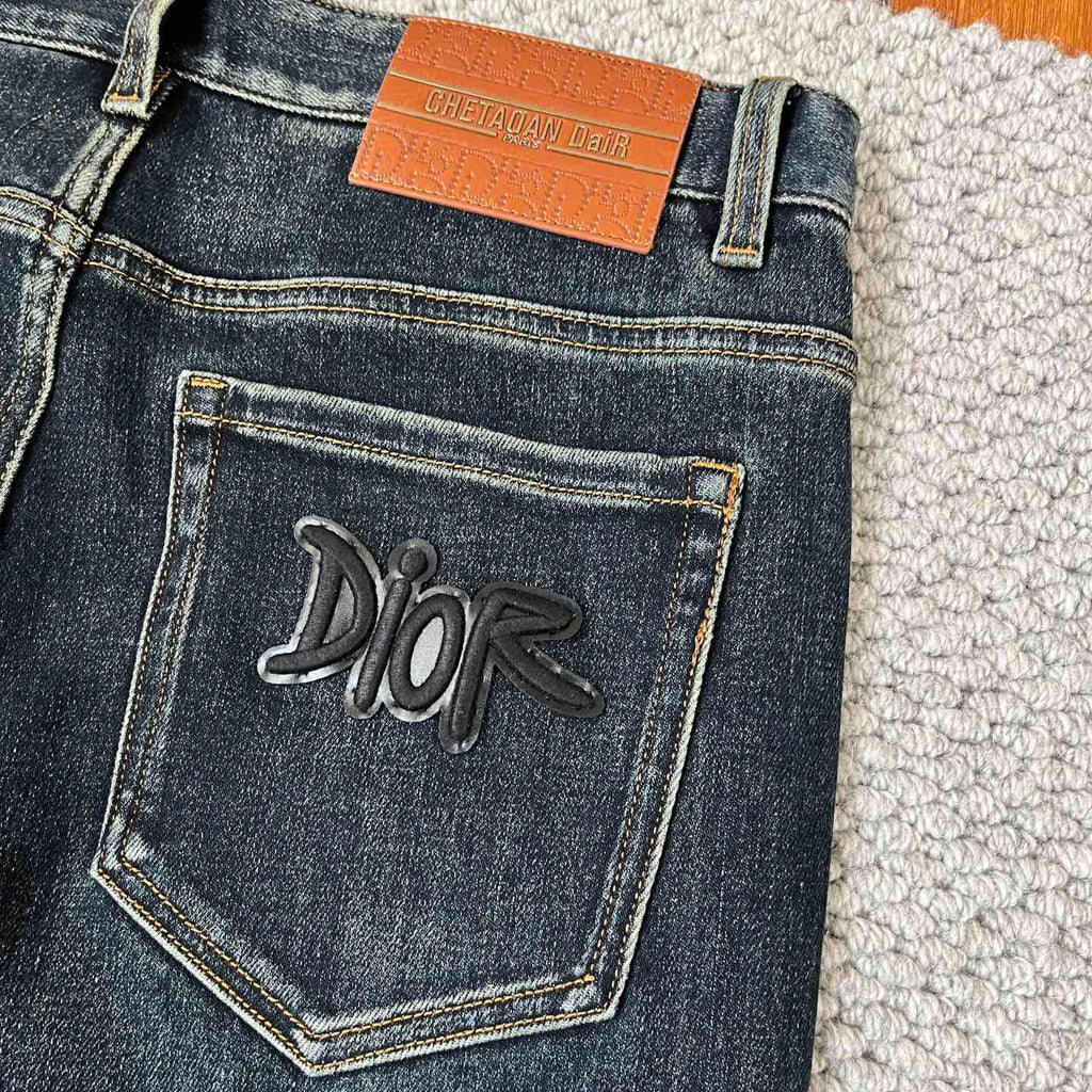 Men's straight through casual jeans 1025011613