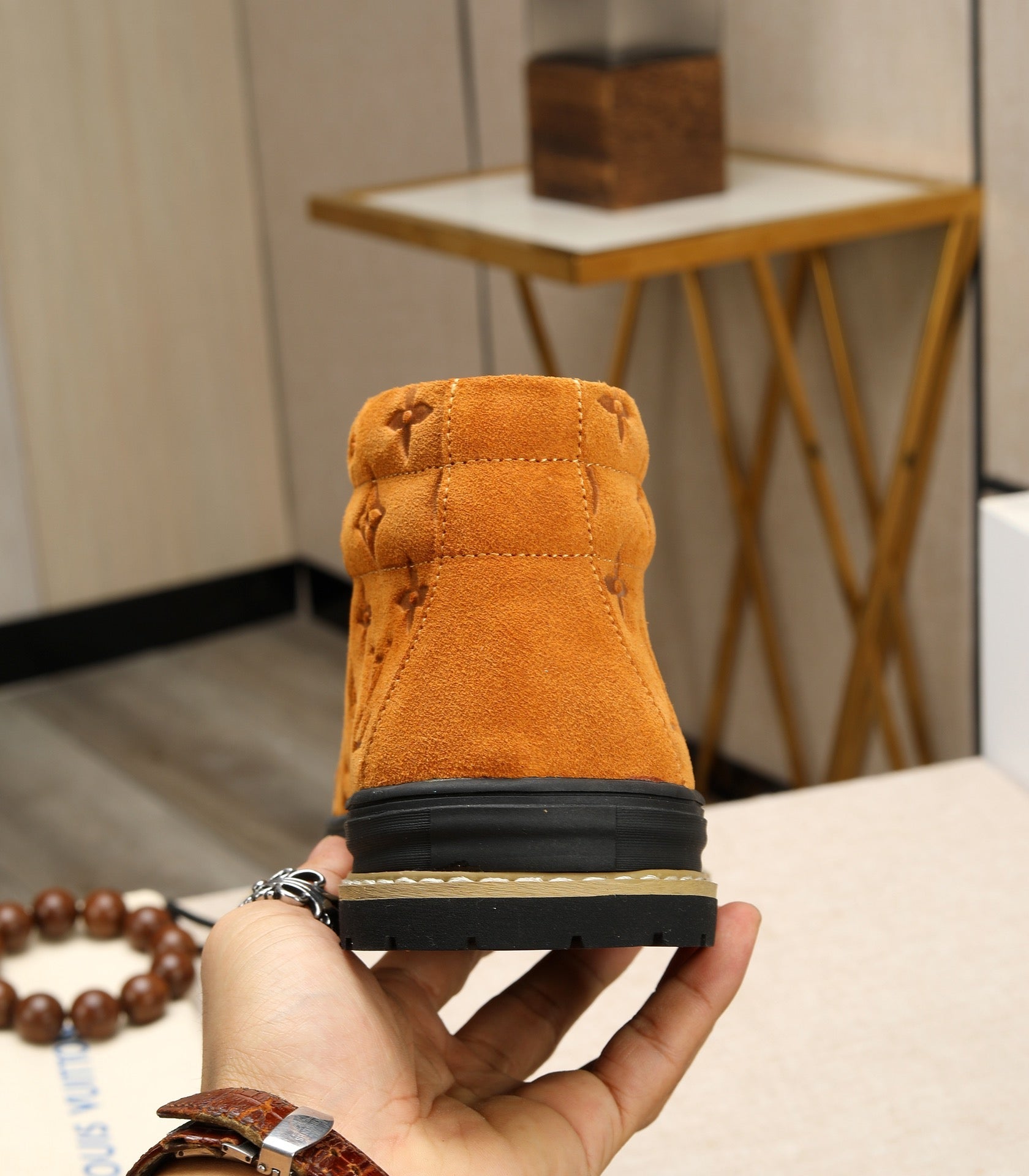 Trendy casual high-top shoes XC0823111402