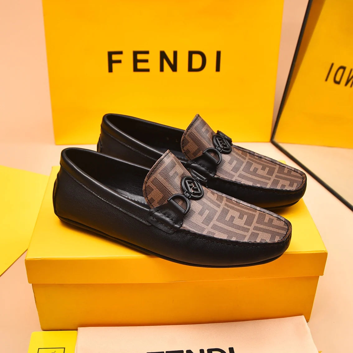 Classic new men's casual loafers 1024072425