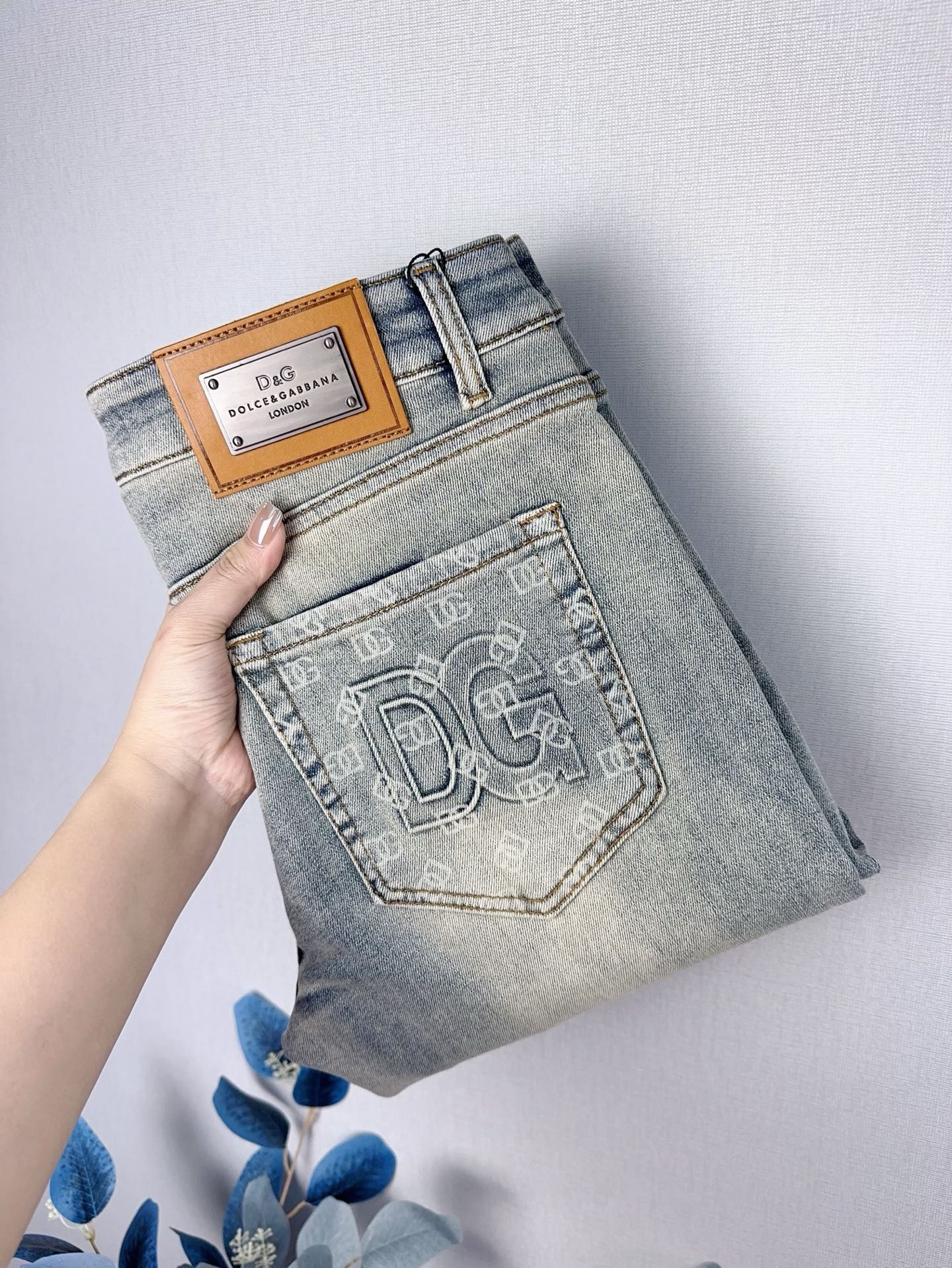 DG New Arrival: Stylish Denim Trousers 26052904