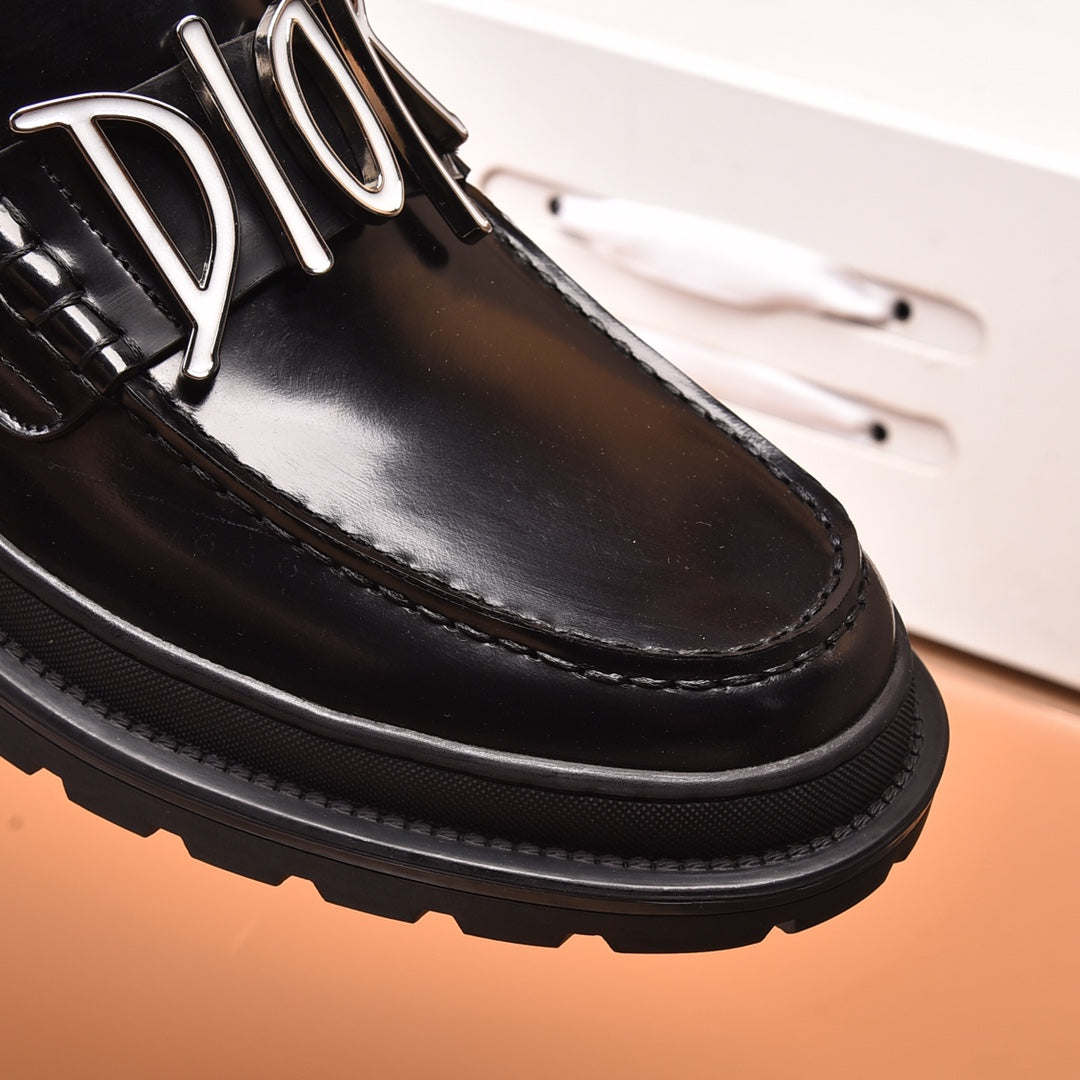 CD Men's 1:1 Genuine Leather Sole Loafers 26070603