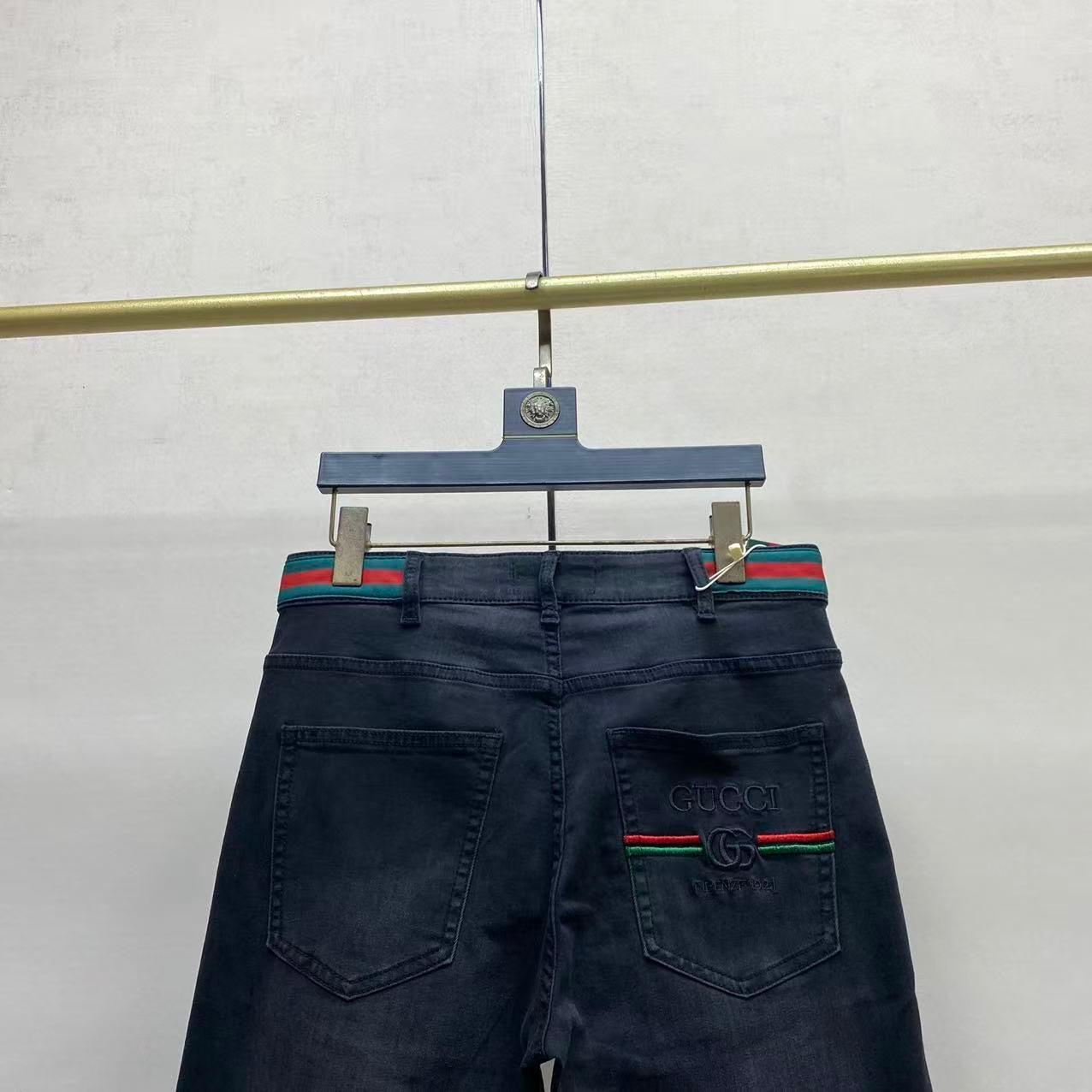 GG New Arrivals: Top-Quality Jeans 26060201
