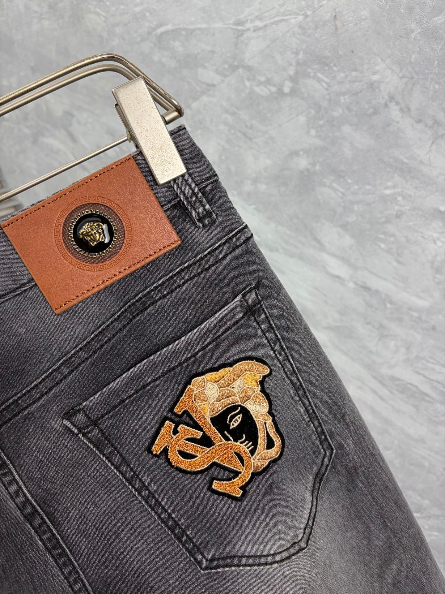 Latest Men's Jeans 1026063002