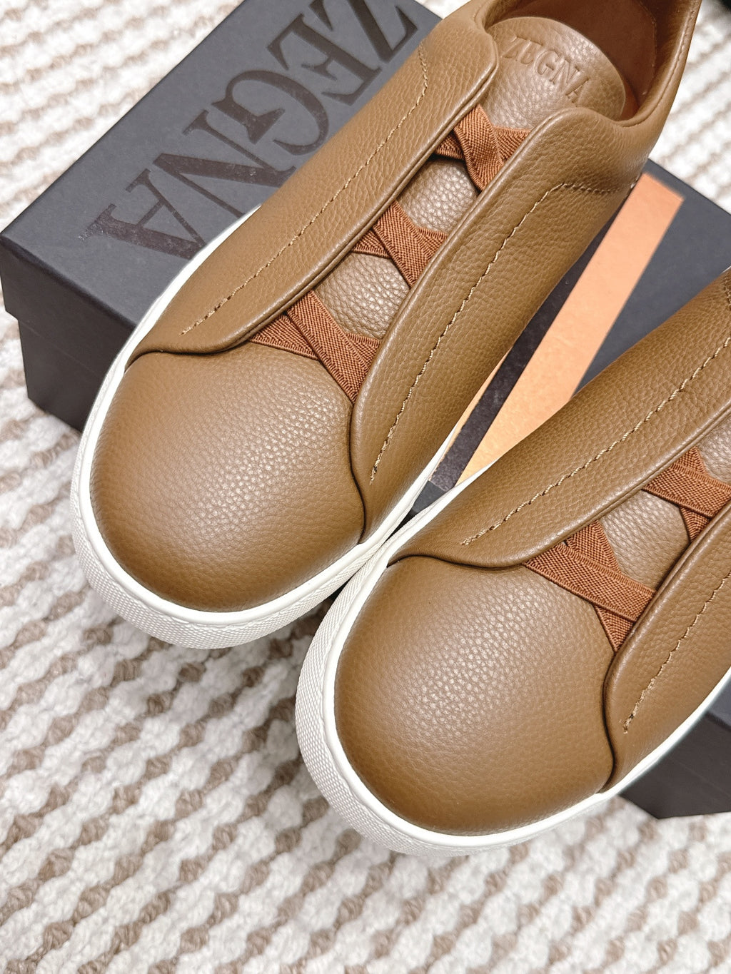 Leather Texture Triple Stitch Sneakers 1826032601