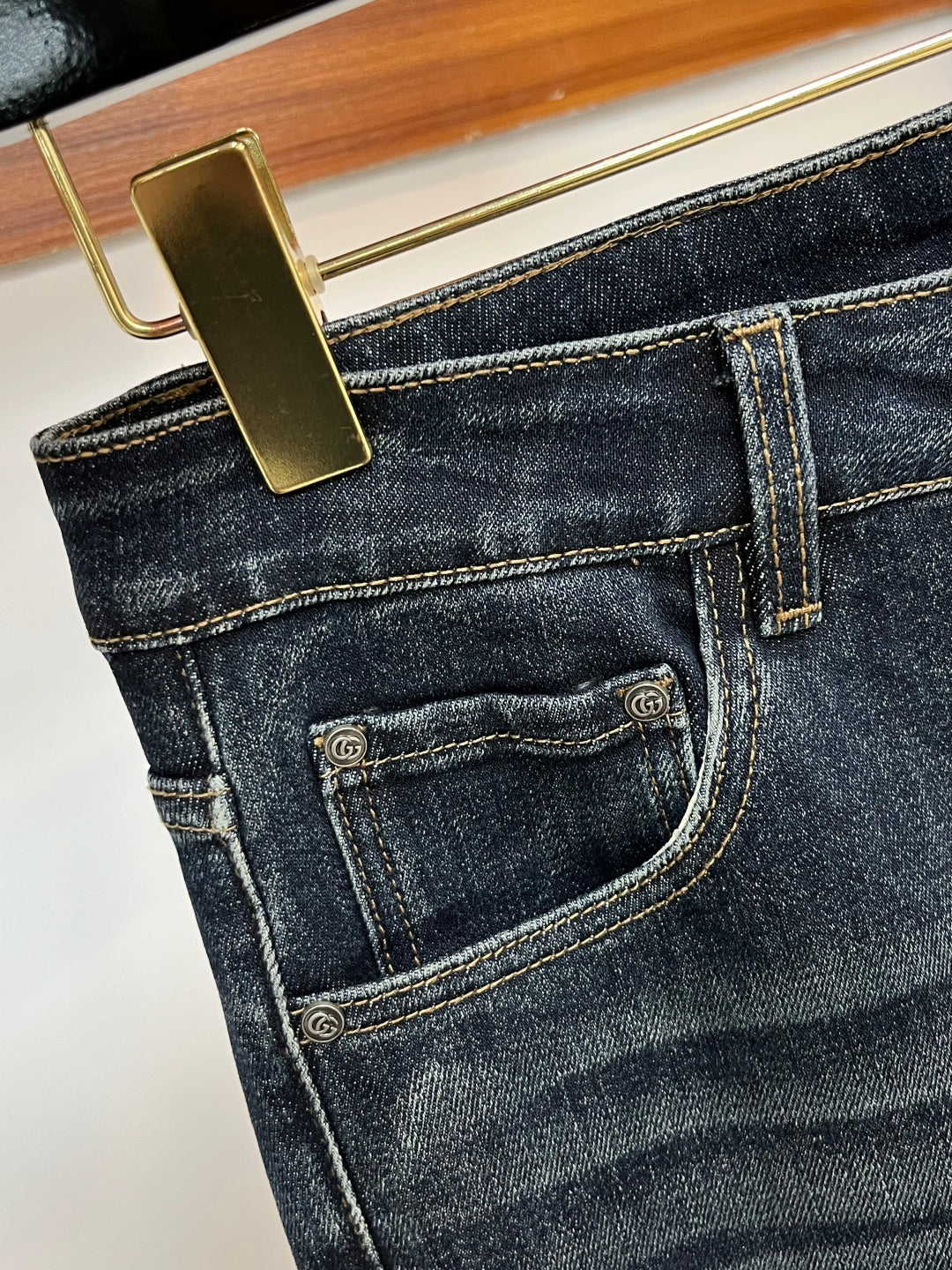 GG Latest hot-selling men's jeans 26020402