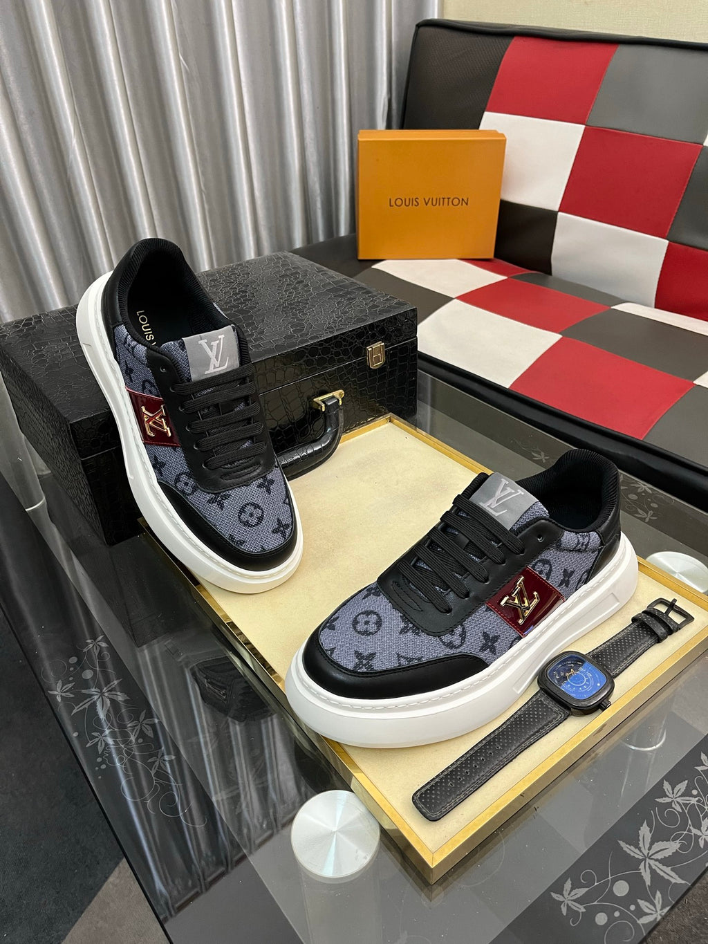 VV Latest casual and stylish men's shoes 26032417
