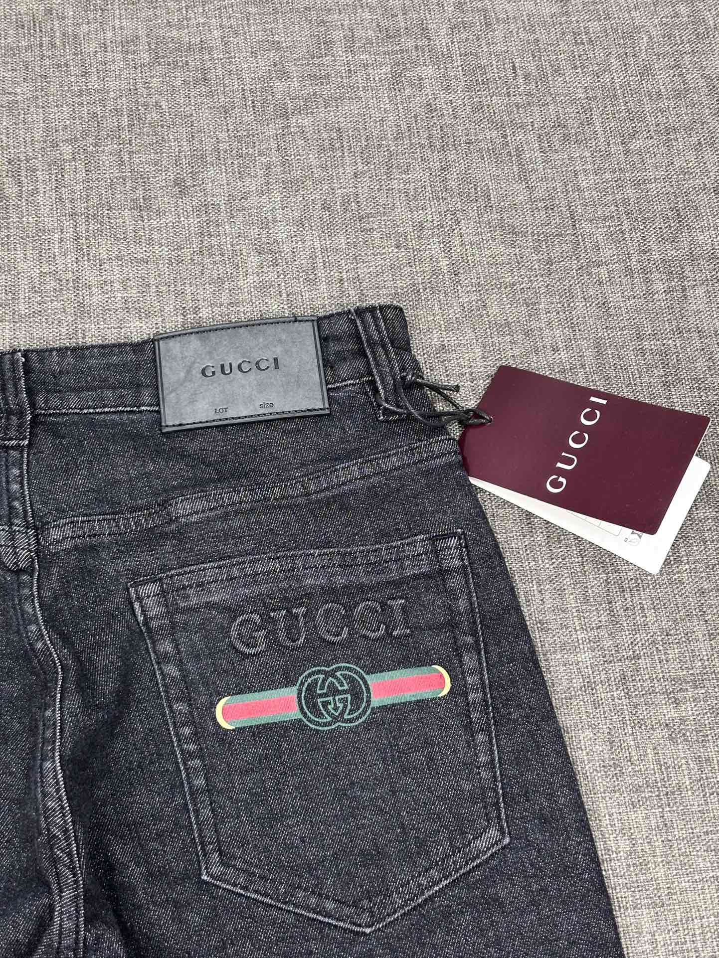 GUI  Latest jeans 26031212