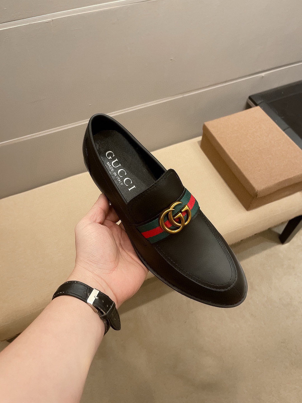 GUI New business-casual slip-on leather shoes  26072103
