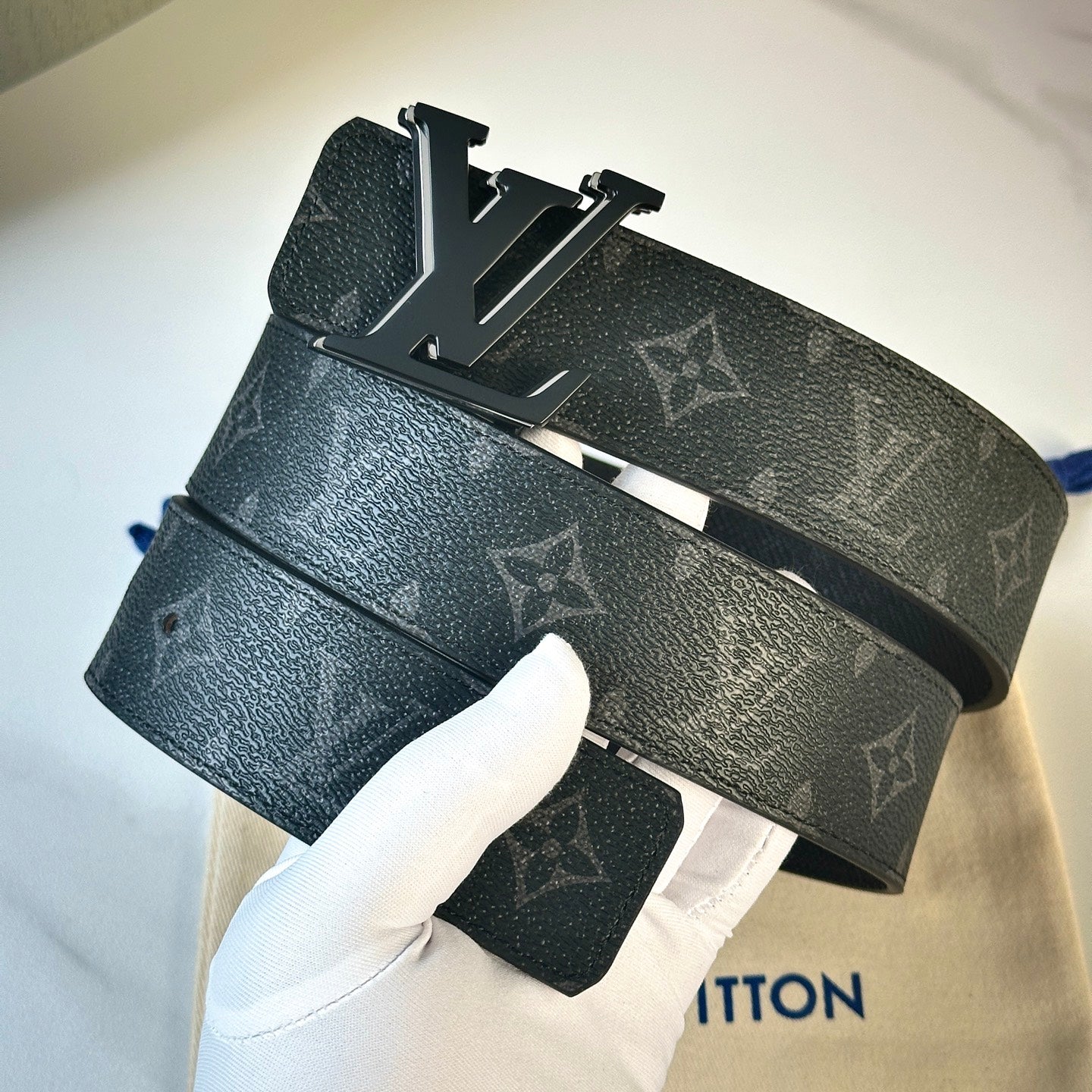 Luxury metal letter top-grain cowhide belt 26022404