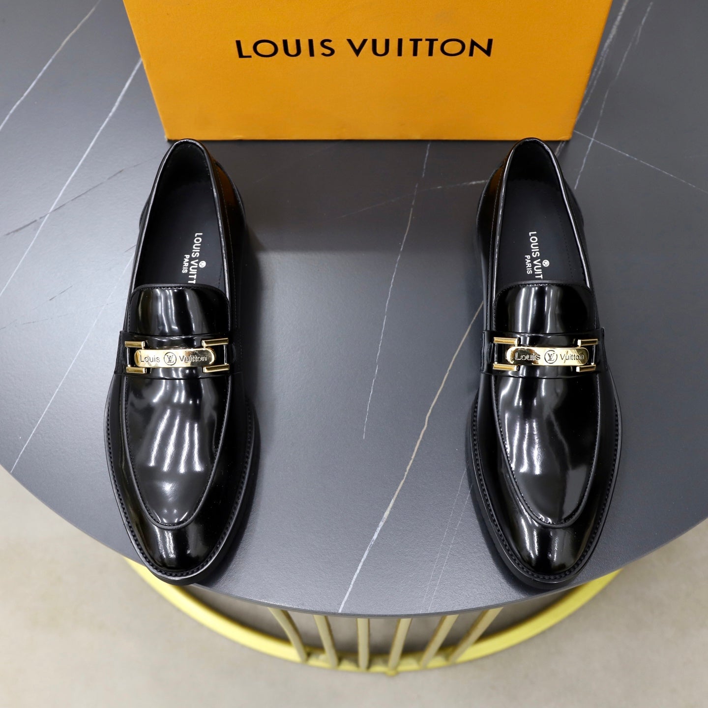 VV Smart-casual slip-on leather shoes 26070307