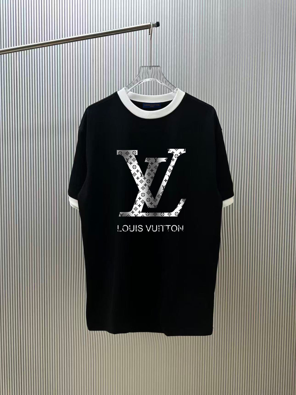 VV T-Shirt 26041403