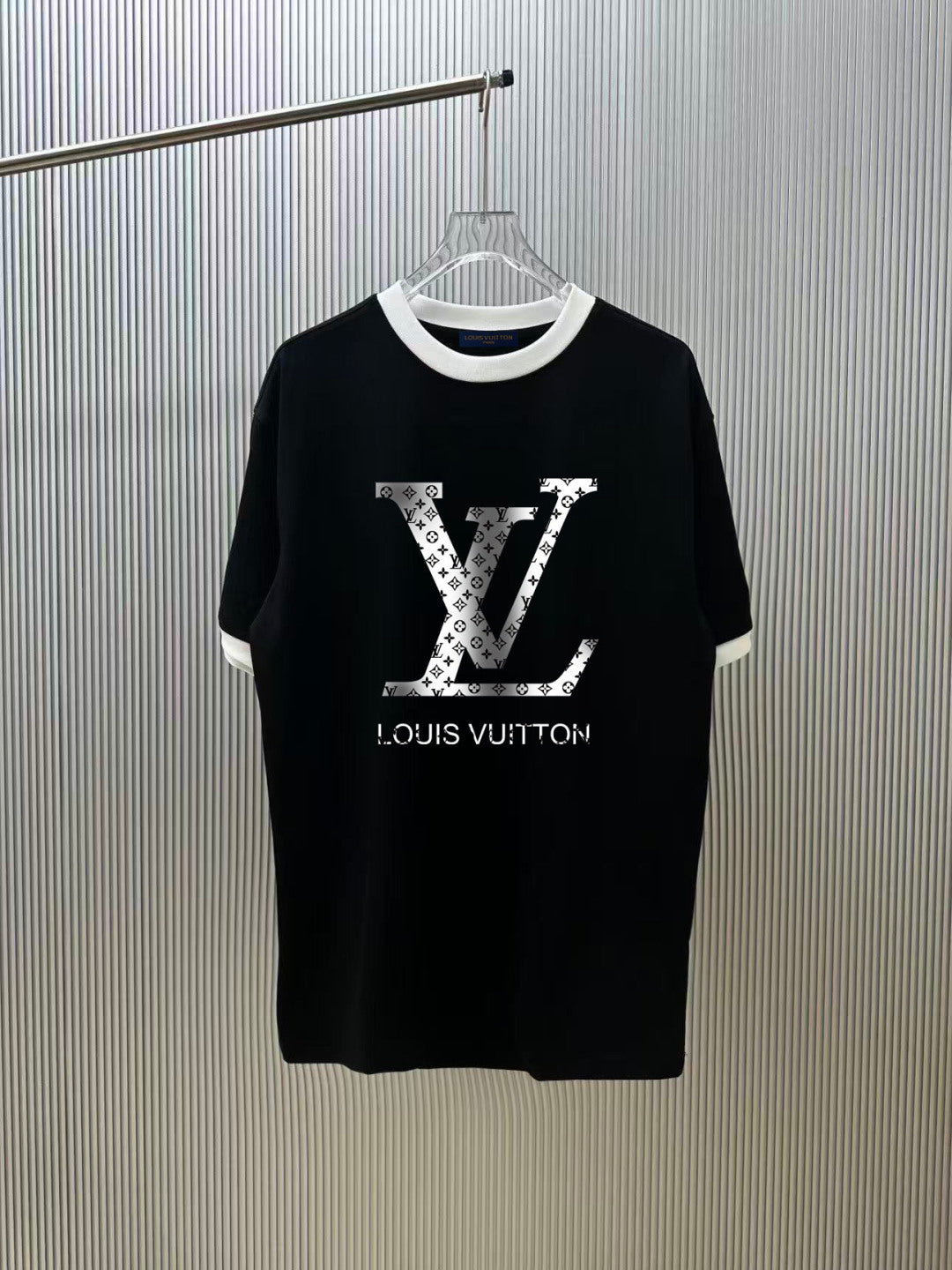 VV T-Shirt 26041403