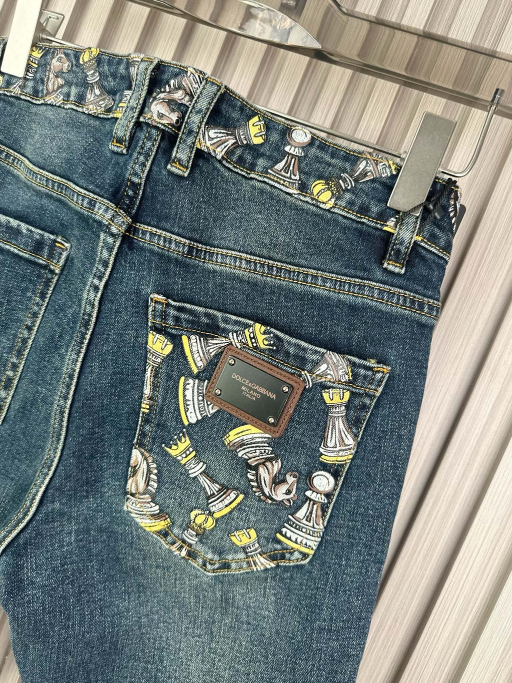 DG New Arrival: Stylish Denim Trousers 26052905