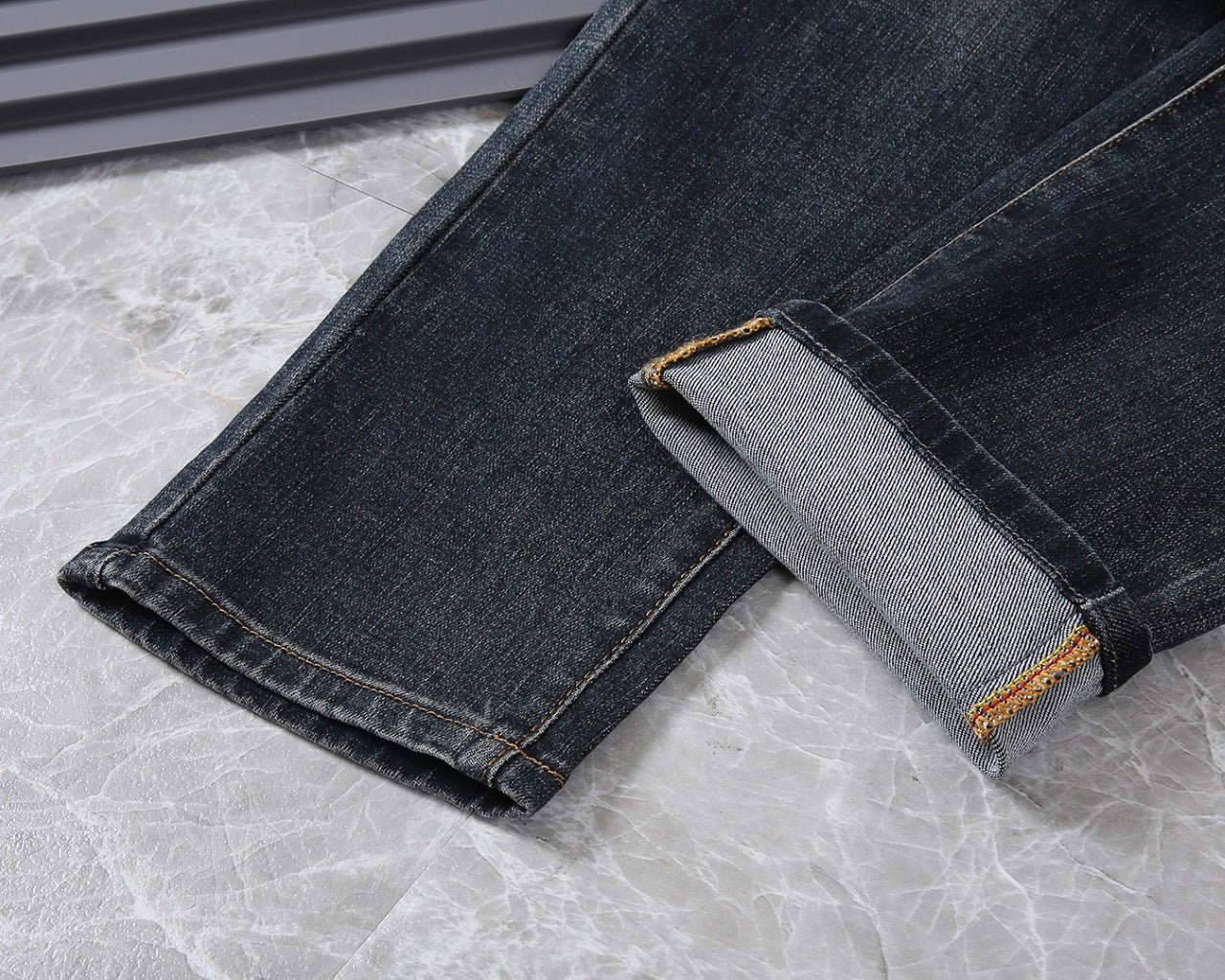 VV Men's classic jeans 26020410
