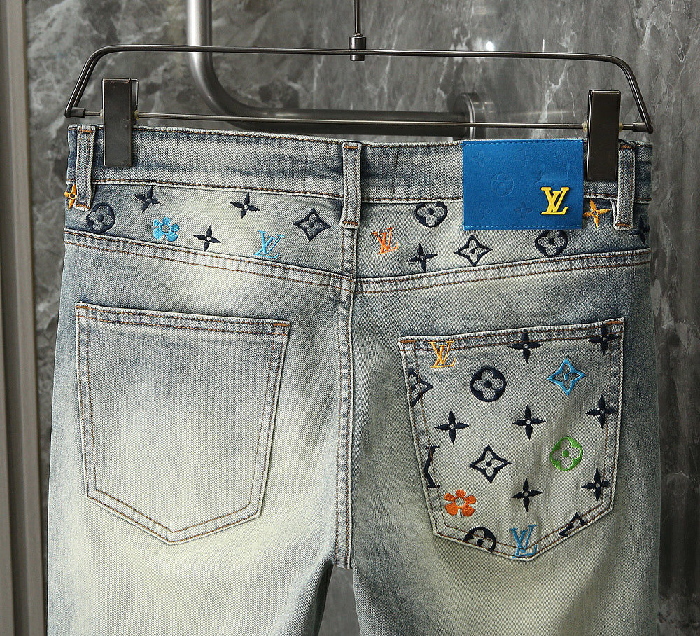 VV New stylish slim-fit straight leg jeans 26031107