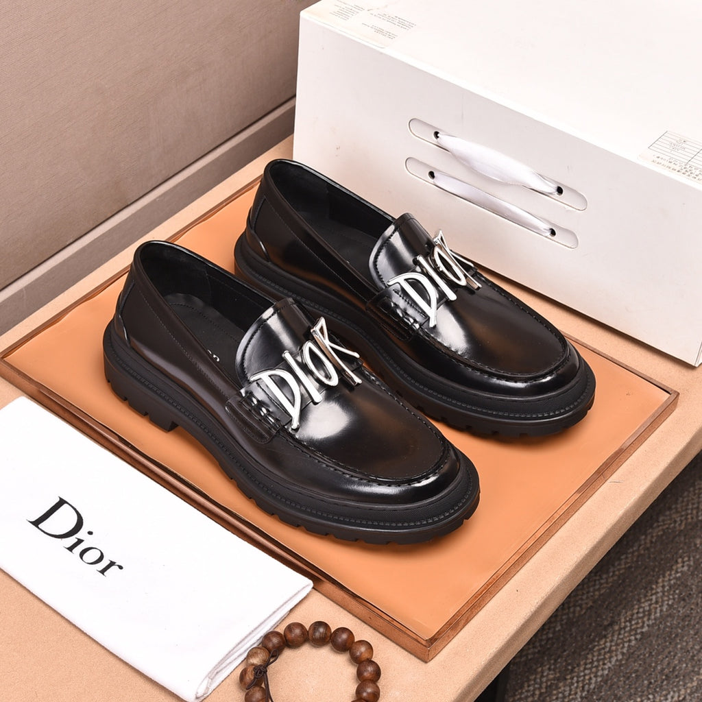 CD Men's 1:1 Genuine Leather Sole Loafers 26070603
