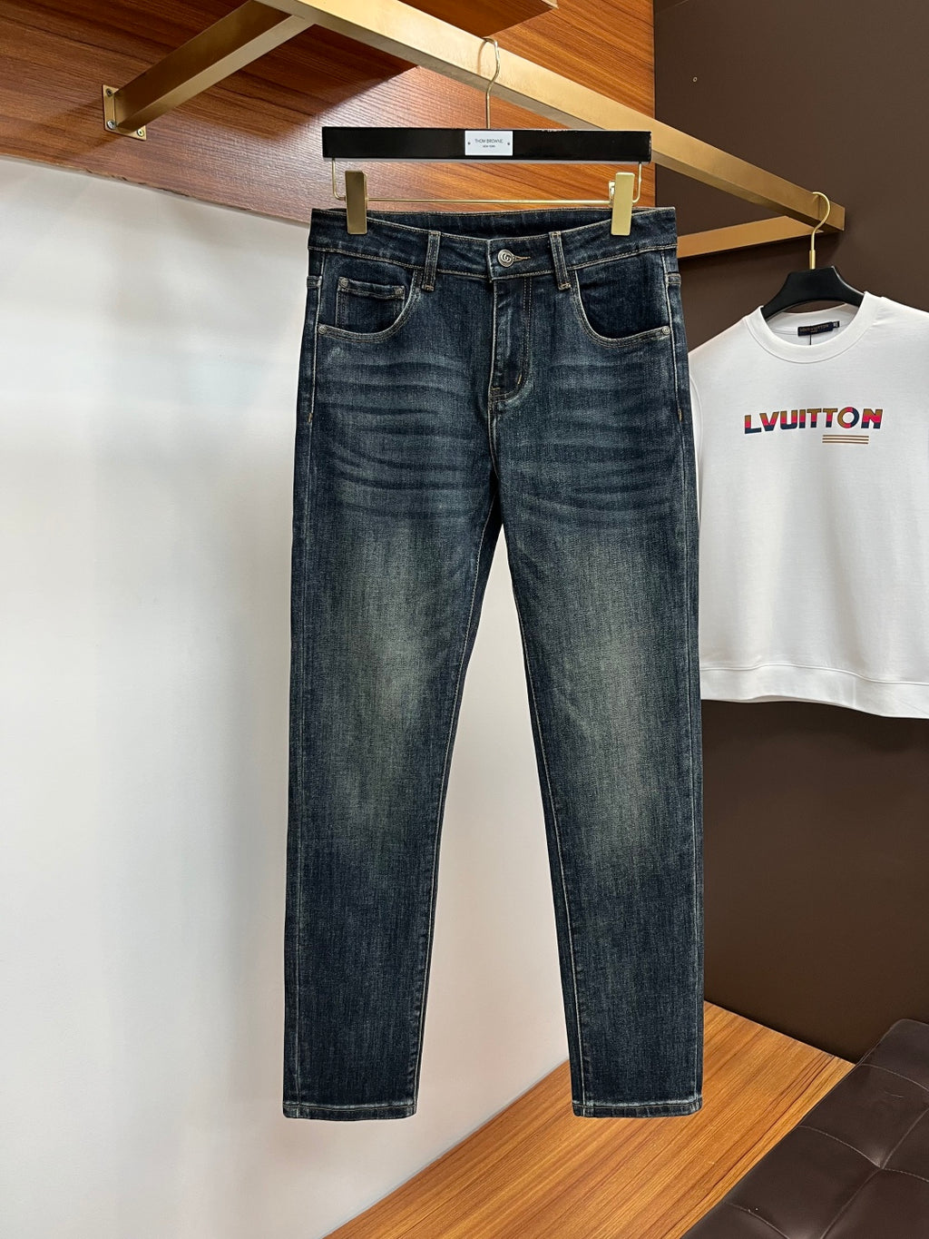 GG Latest hot-selling men's jeans 26020402