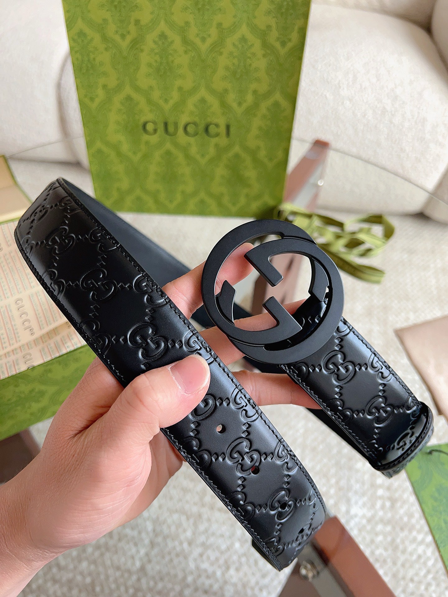 GUI Stylish classic belt with double G buckle 26032705