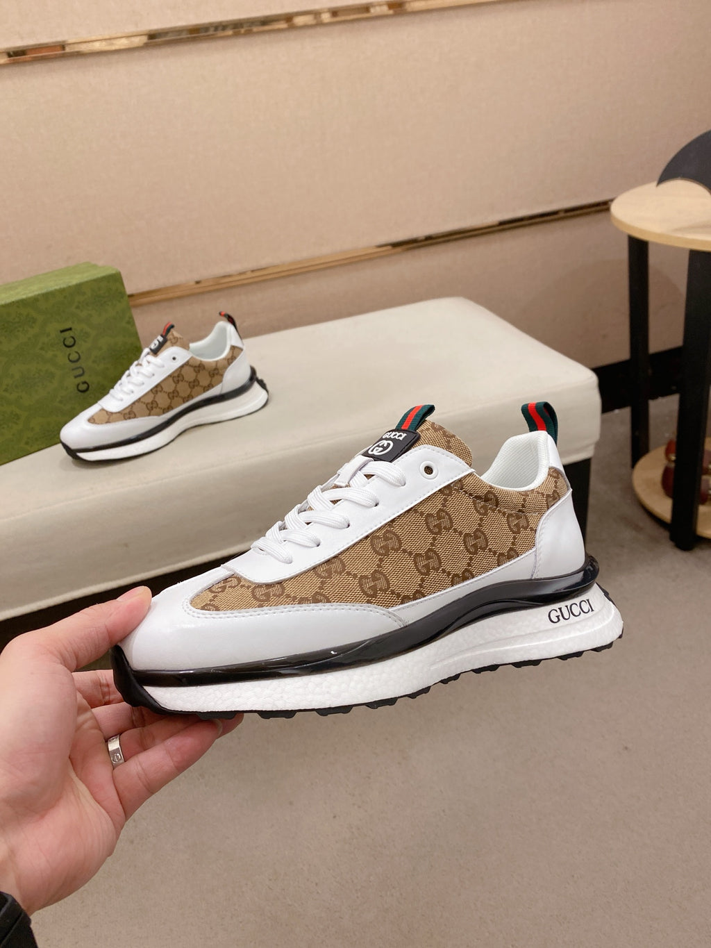 GG Top-of-the-line new genuine leather athletic shoes 26010801