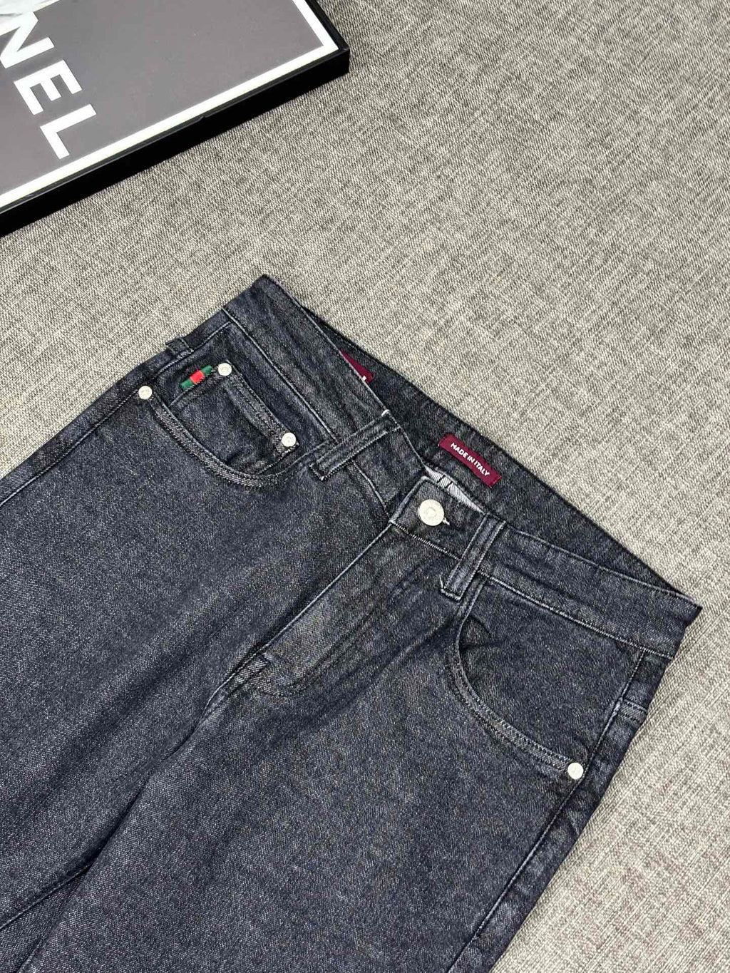 GUI  Latest jeans 26031212