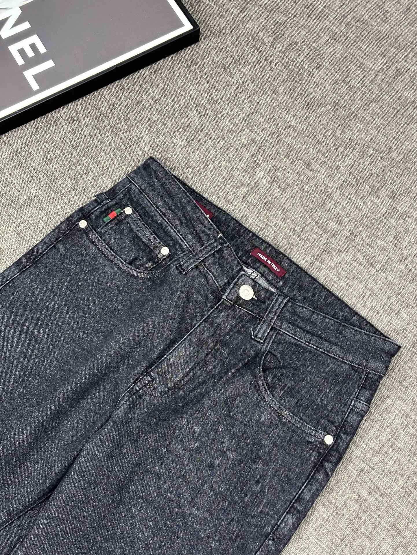 GUI  Latest jeans 26031212