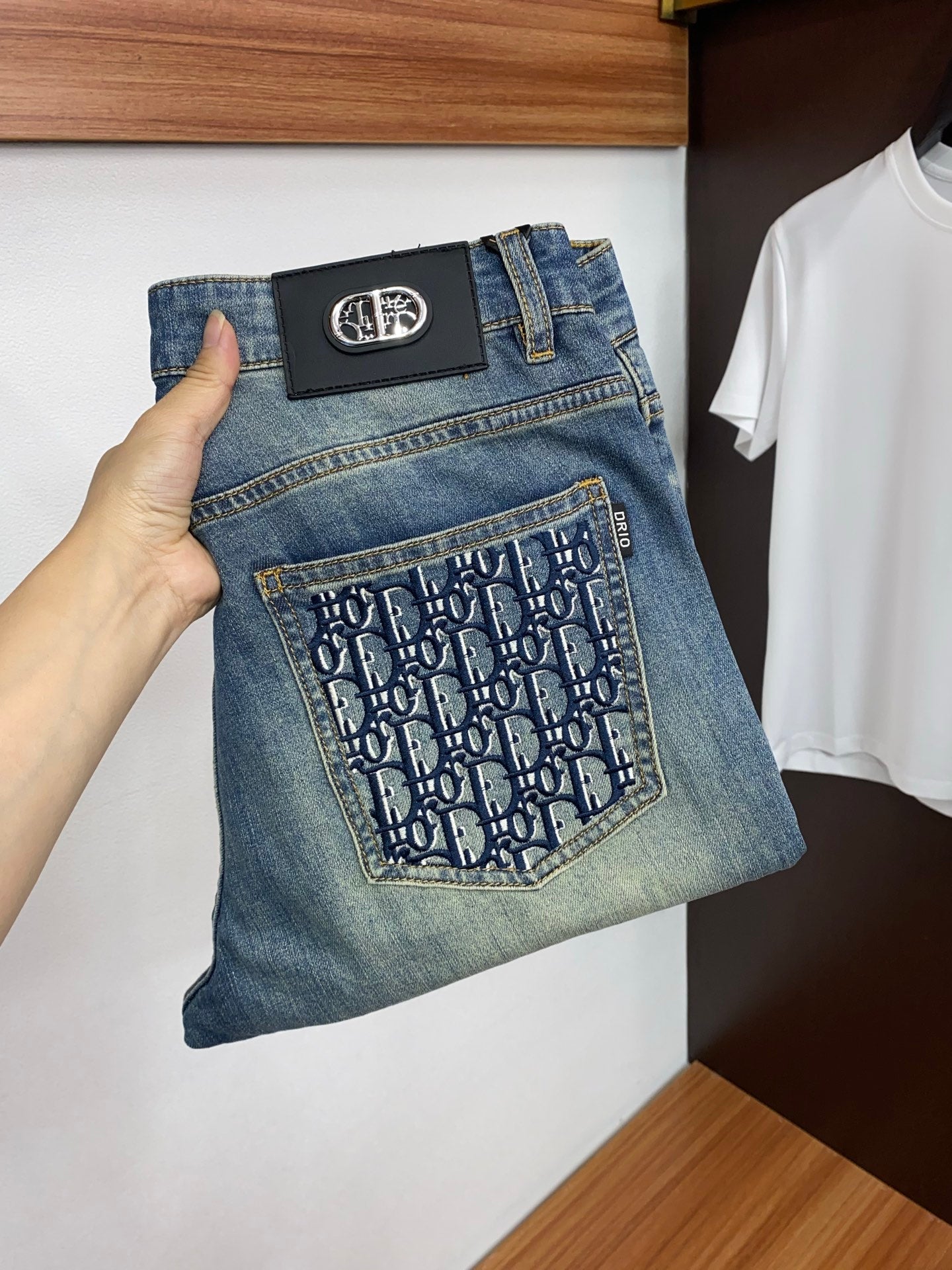DR The Latest Jeans for 2026  26042907