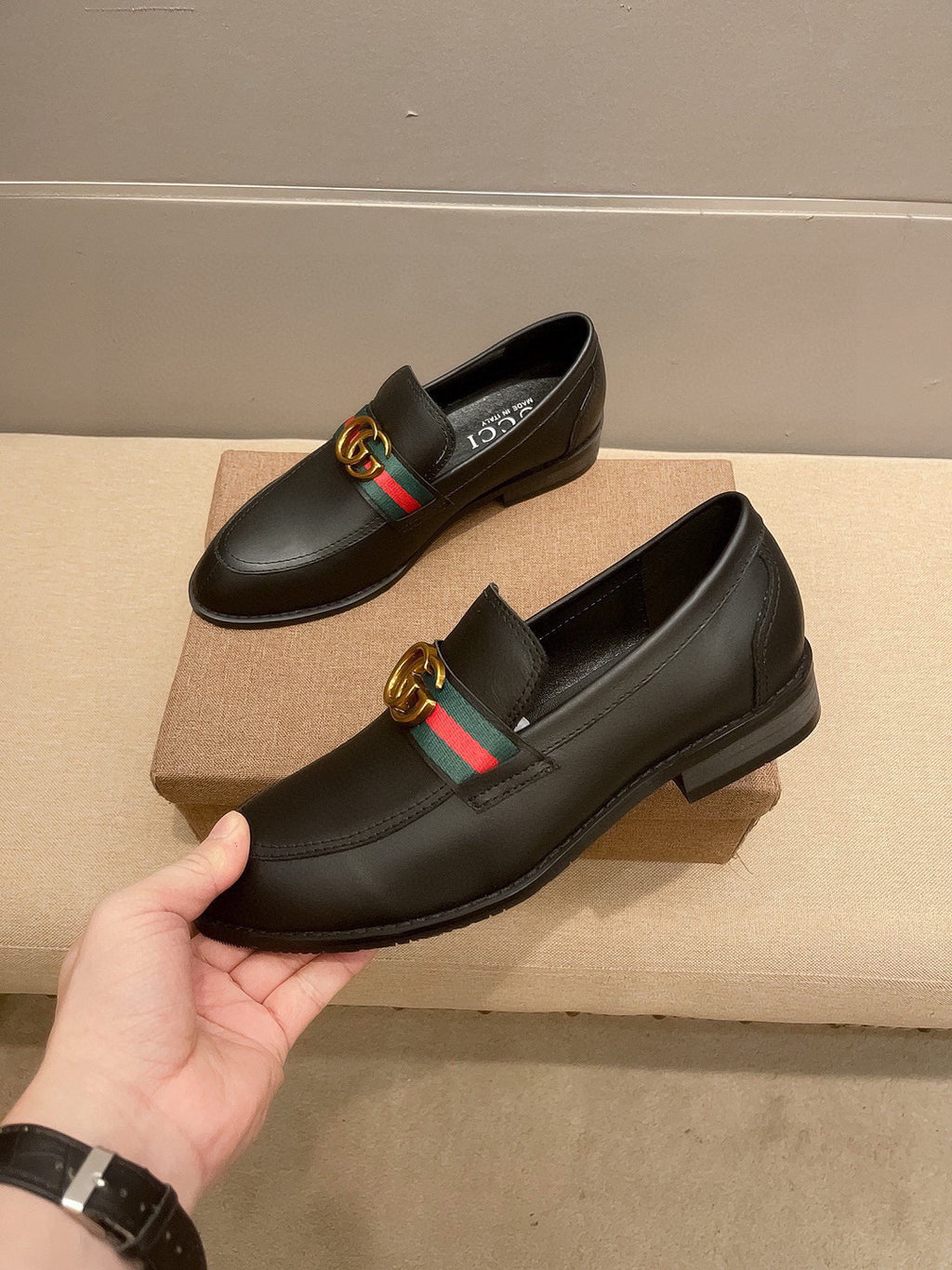 GUI New business-casual slip-on leather shoes  26072103