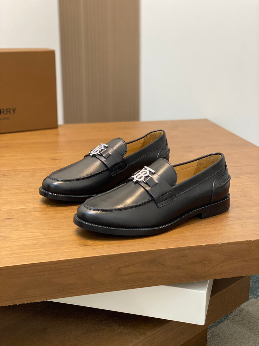 BBR Genuine leather top-quality loafers 26070803