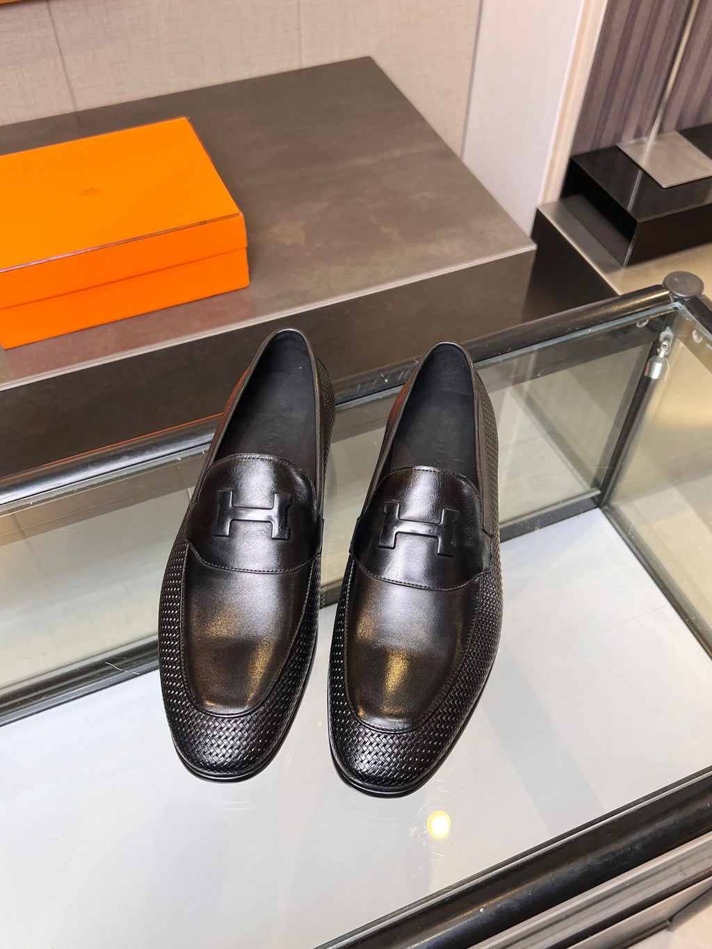HM Top quality genuine leather loafers 26070805