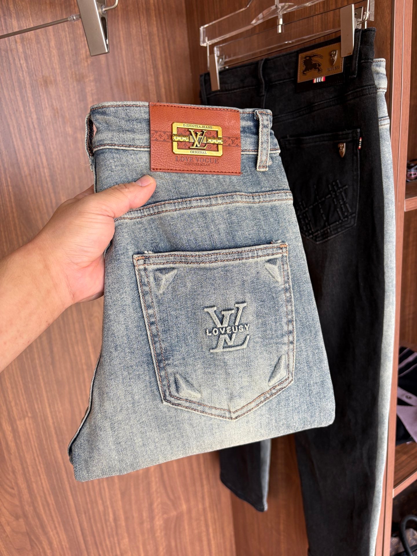 VV Custom-made, original washed denim fabric 26020408