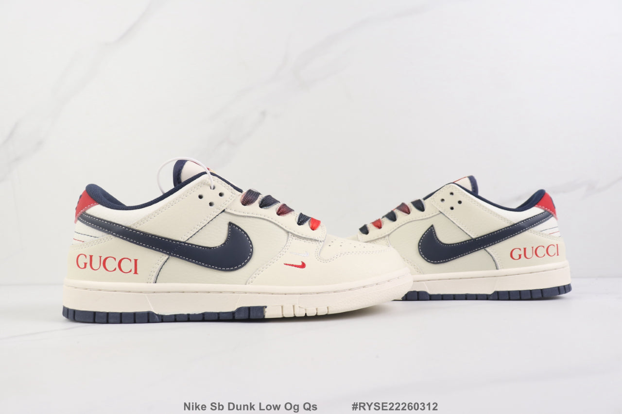 Gui Air Force 1 Low-Top Collaboration Sneakers 26031307