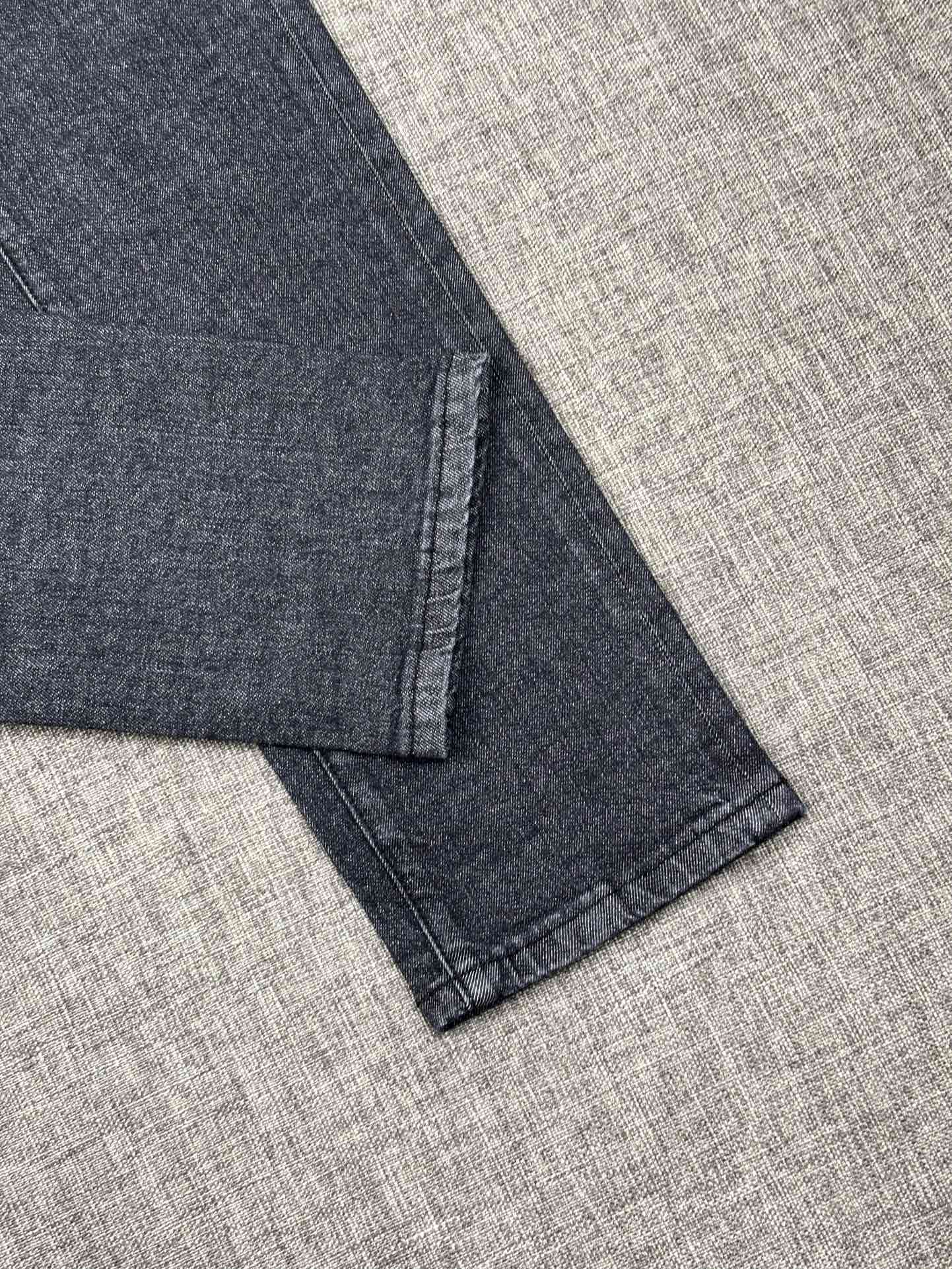 GUI  Latest jeans 26031212