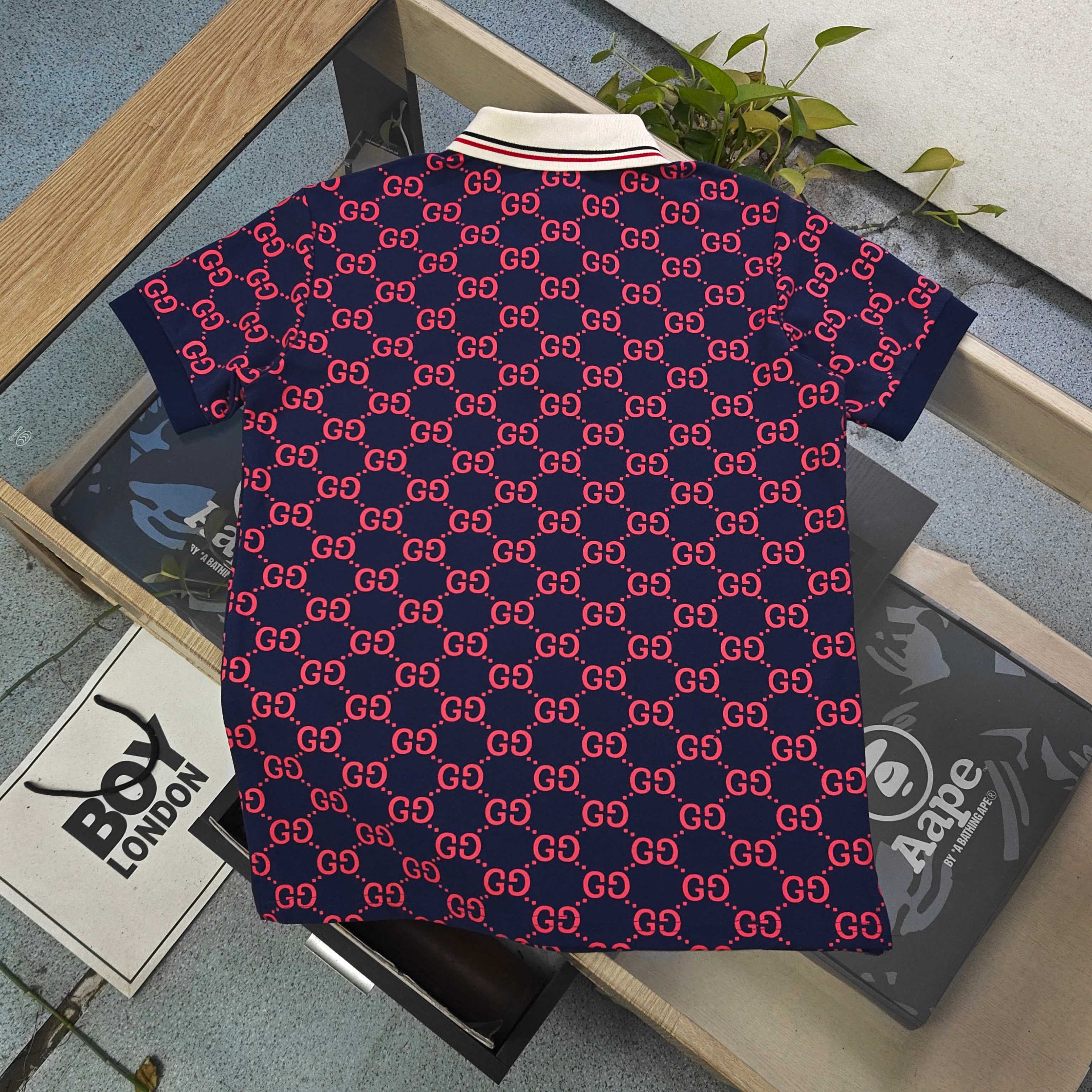 GUI New all-over monogram print business casual short-sleeved shirt 26032703
