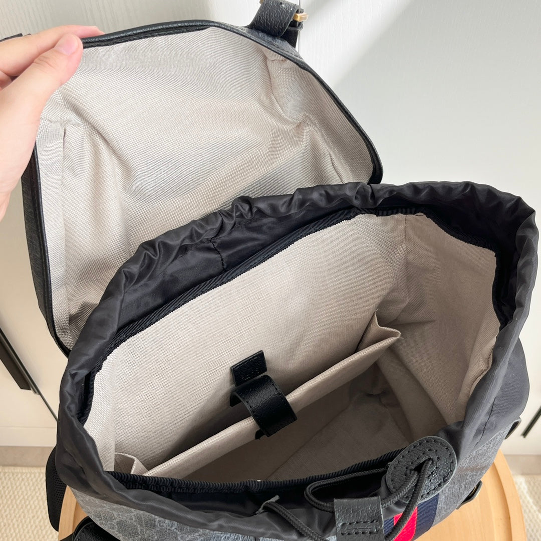 Gui Supreme backpack 2026032303