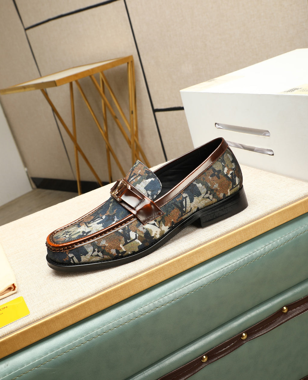 VV Top quality new leather shoes 26070304