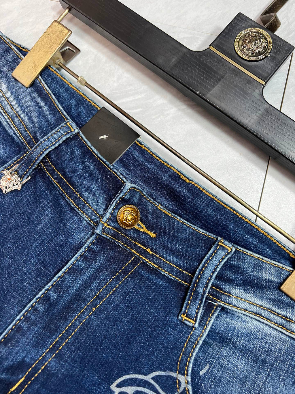 VS Latest and top-quality jeans 26031701