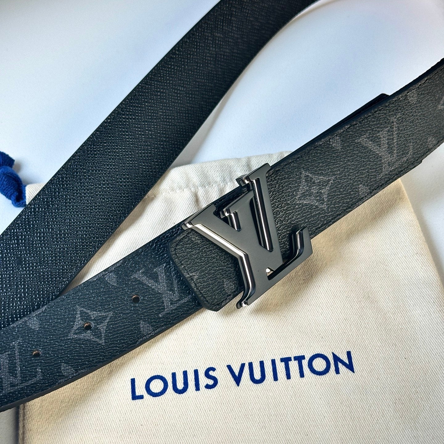 Luxury metal letter top-grain cowhide belt 26022404