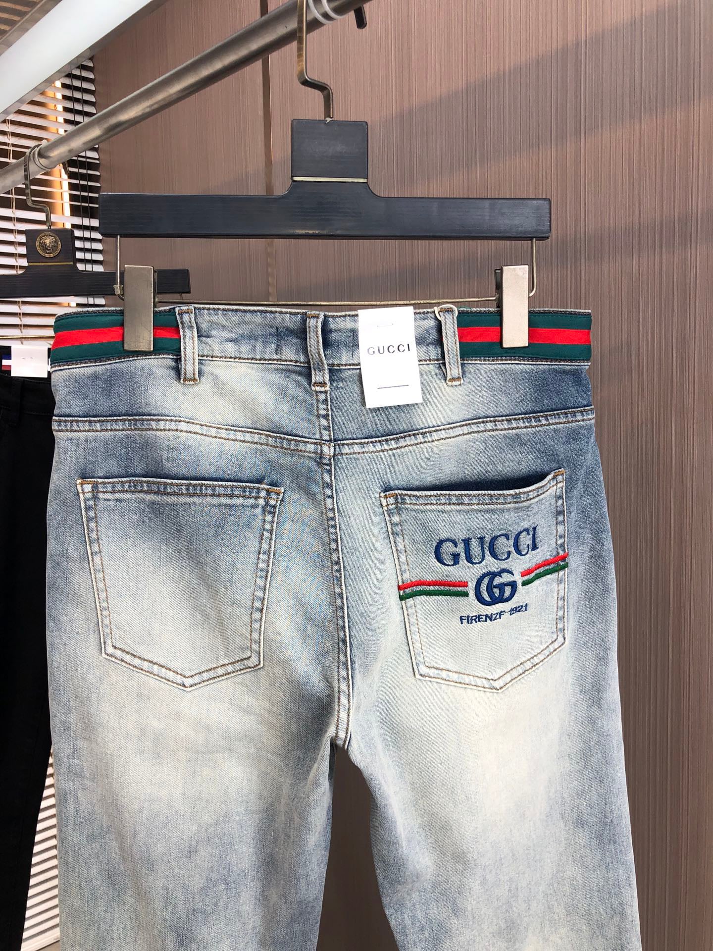 GG Spring/Summer Slim-Fit Straight-Leg Jeans 26020209