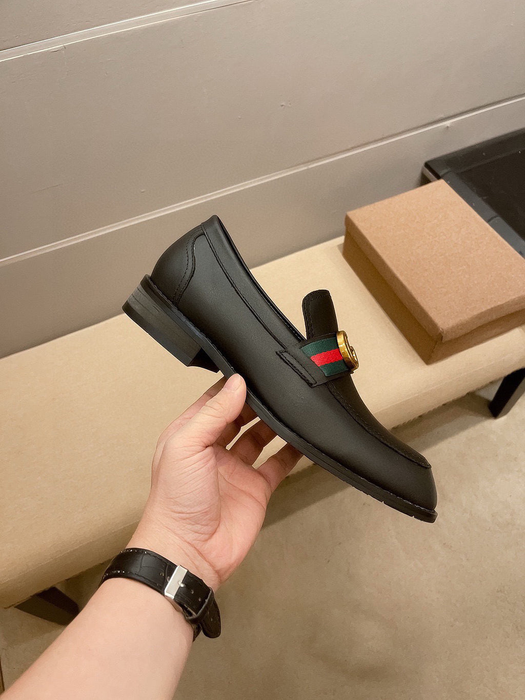 GUI New business-casual slip-on leather shoes  26072103