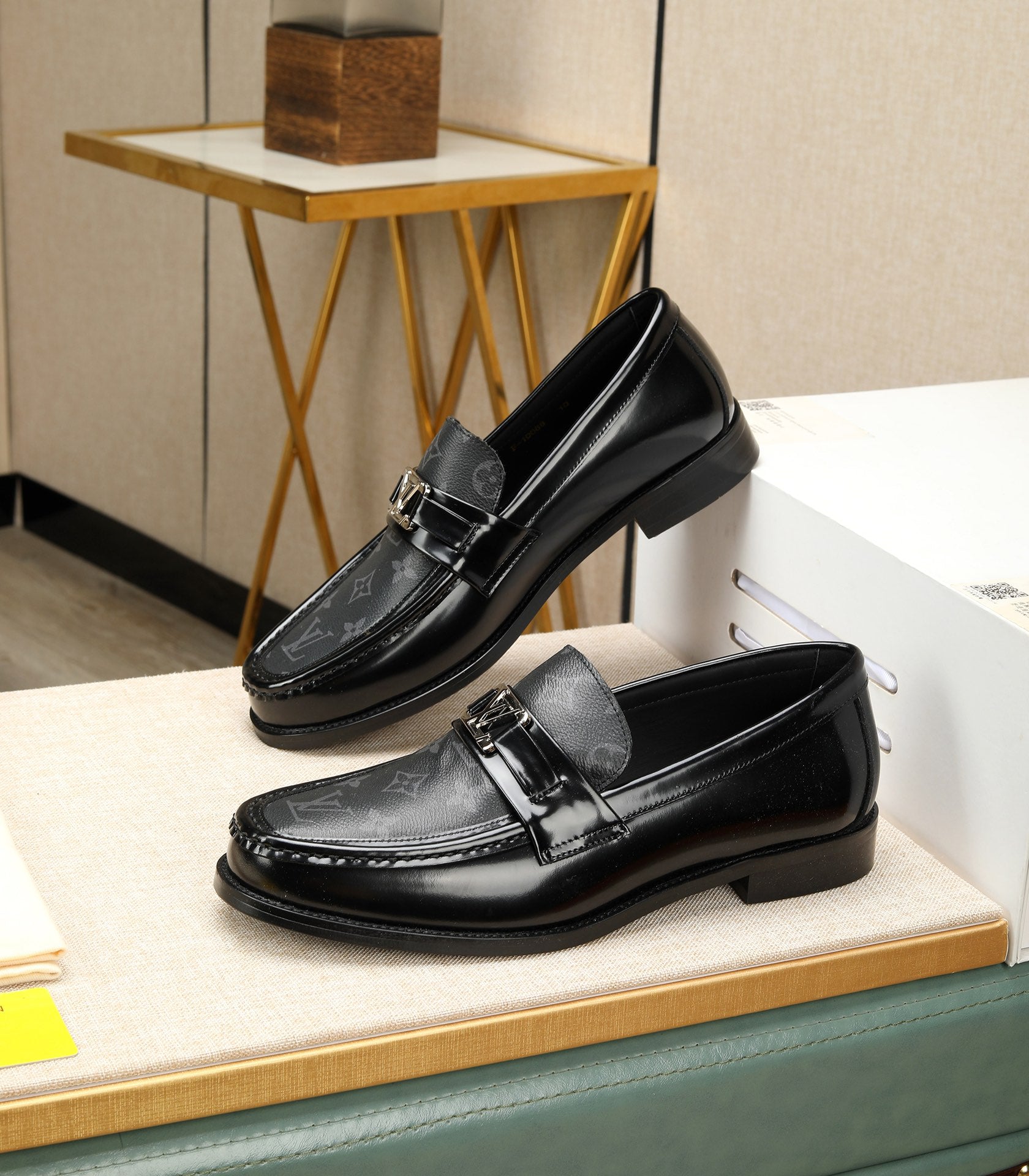 VV Top-quality formal business leather shoes 26070303