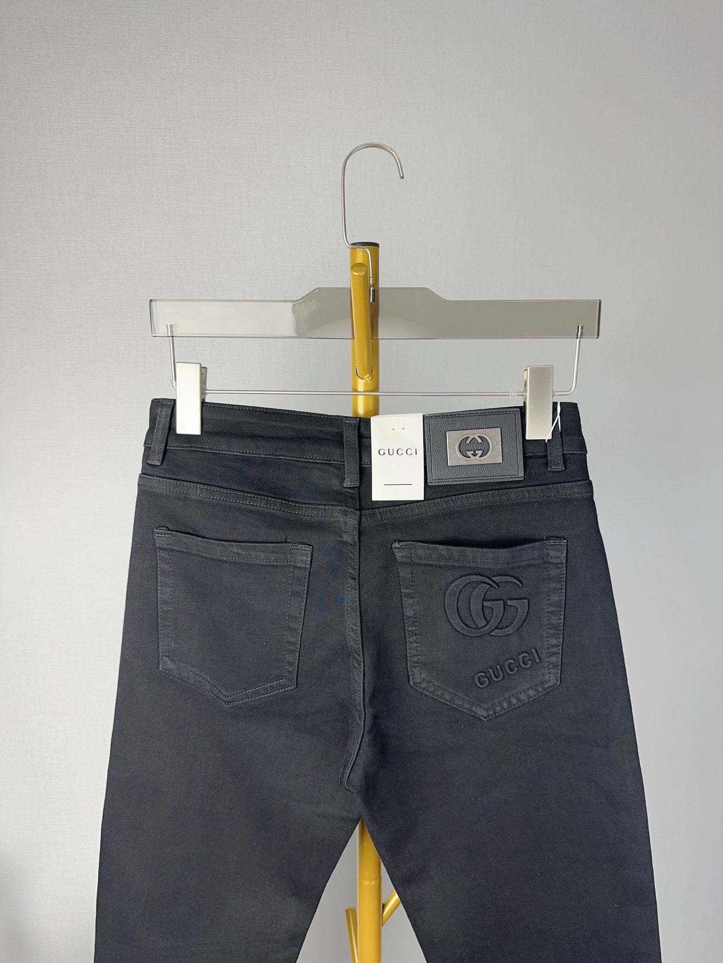 GG Men's slim-fit straight-leg jeans 26020208