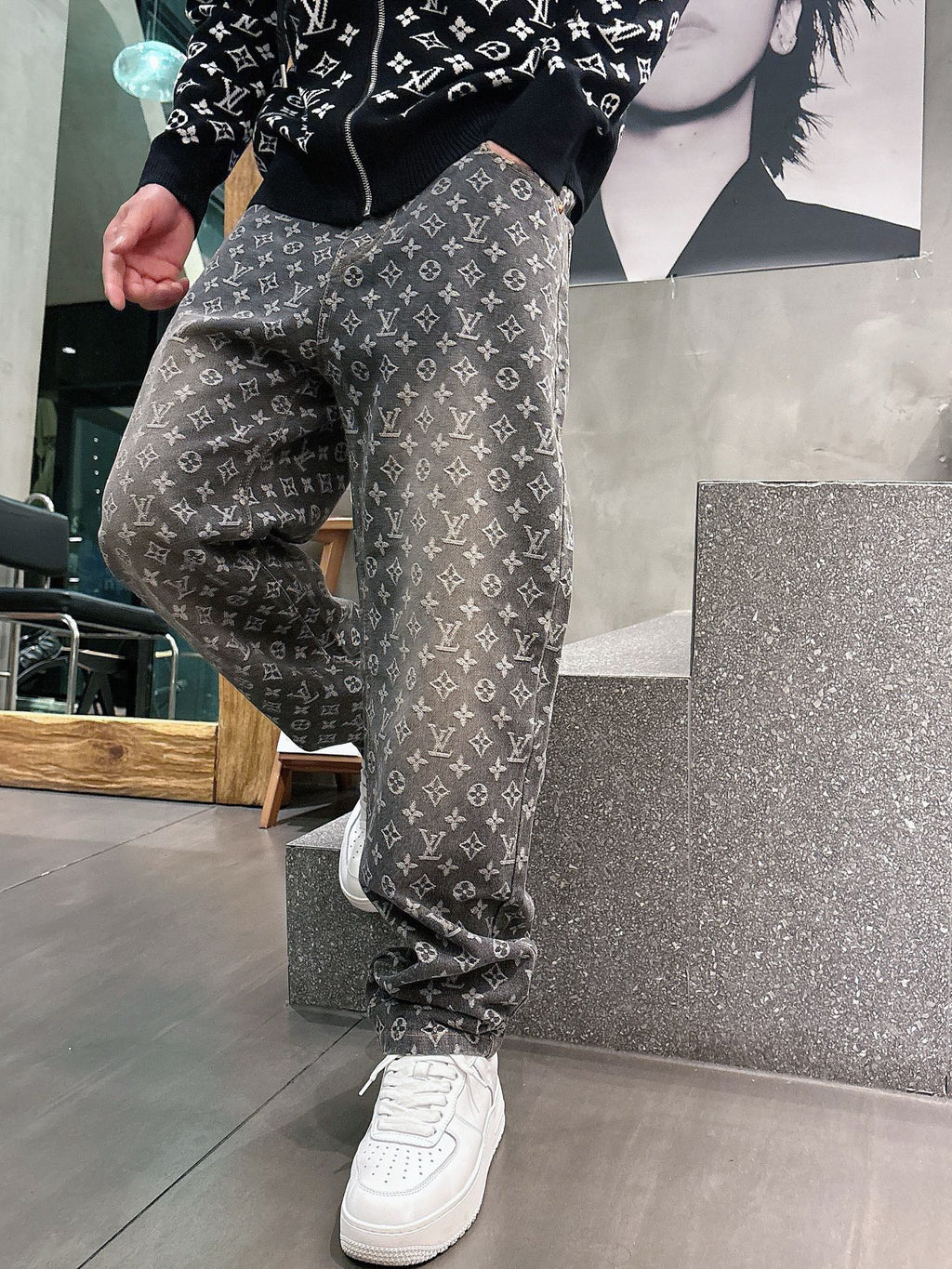 VV New Autumn/Winter Original Denim Jeans  26010702