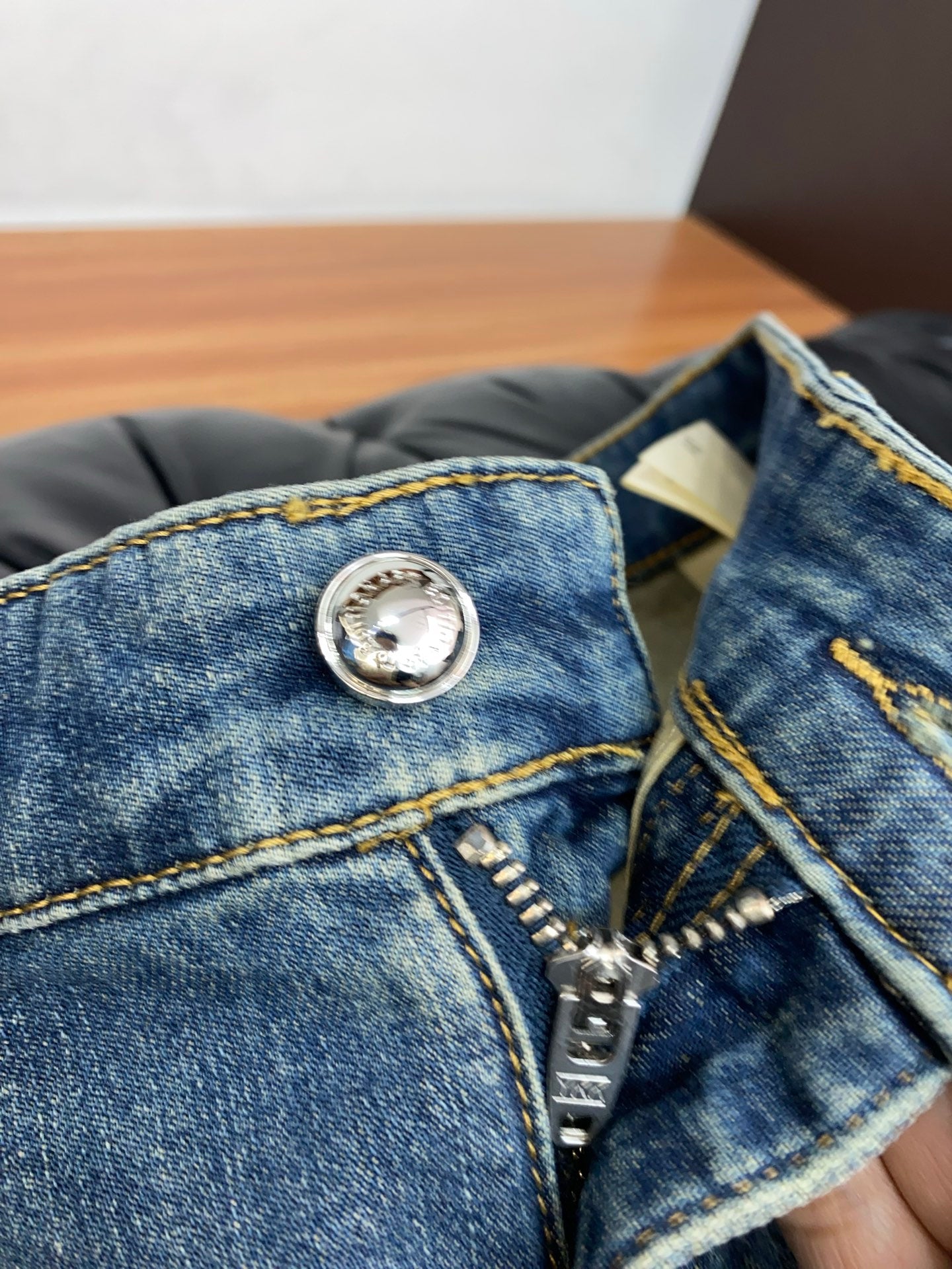 DR The Latest Jeans for 2026  26042907