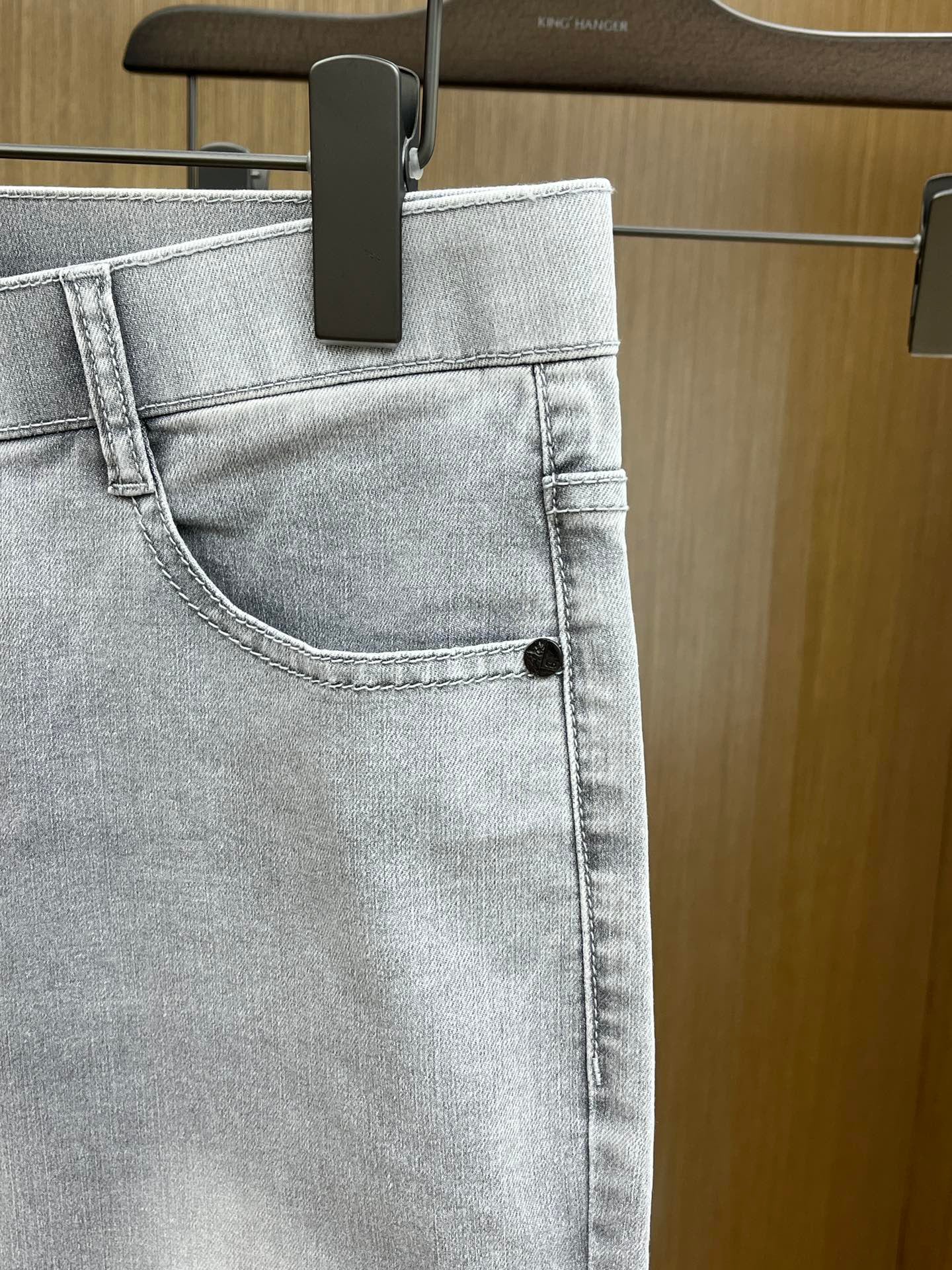 CD New slim-fit jeans 26031208