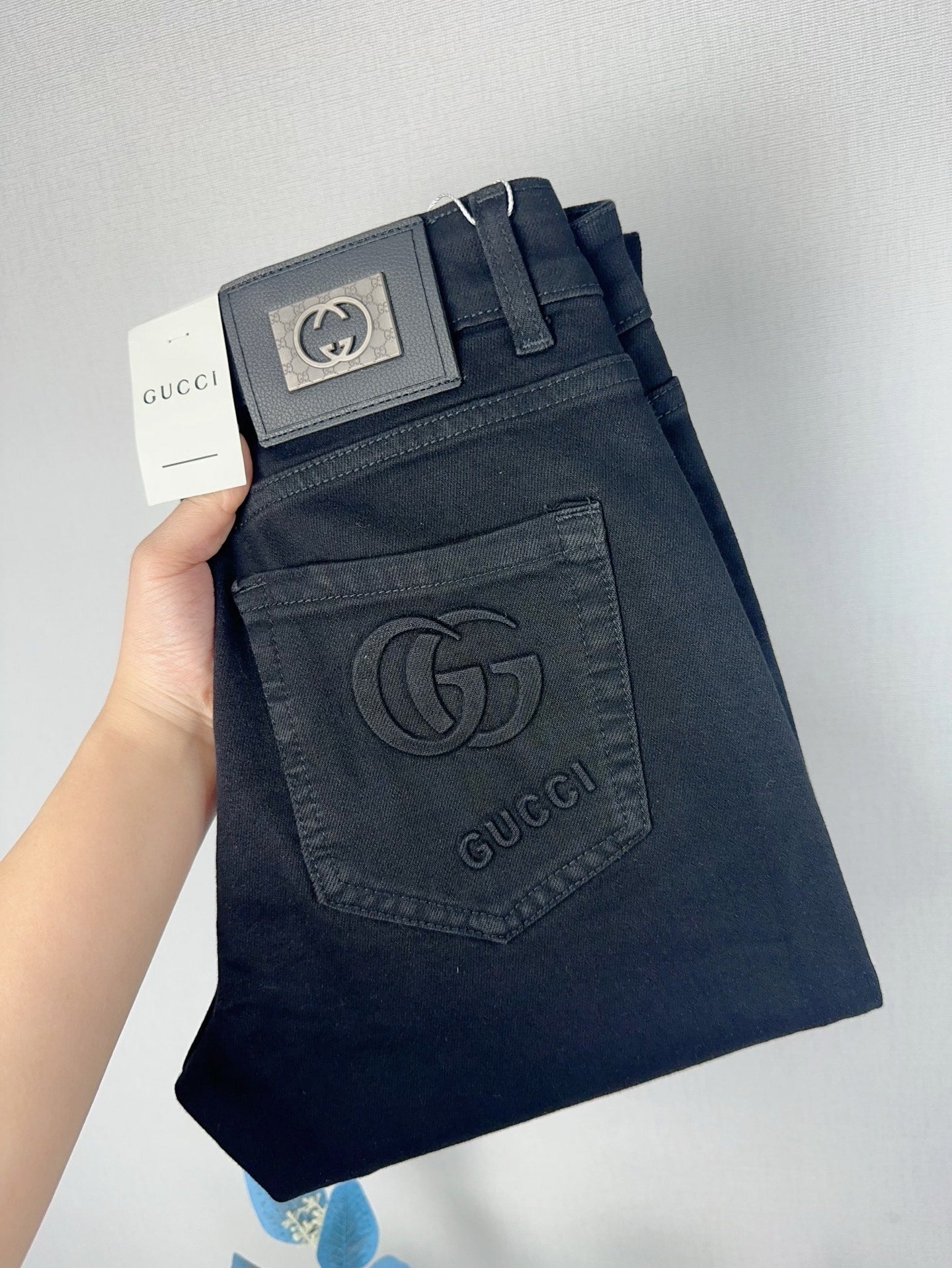 GG Men's slim-fit straight-leg jeans 26020208
