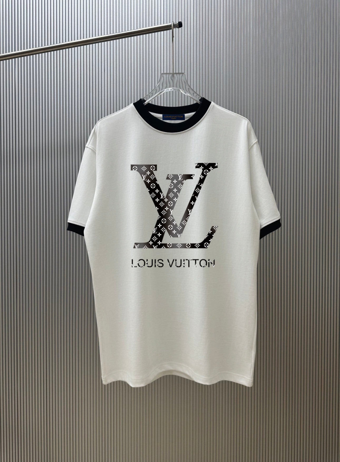 VV T-Shirt 26041403