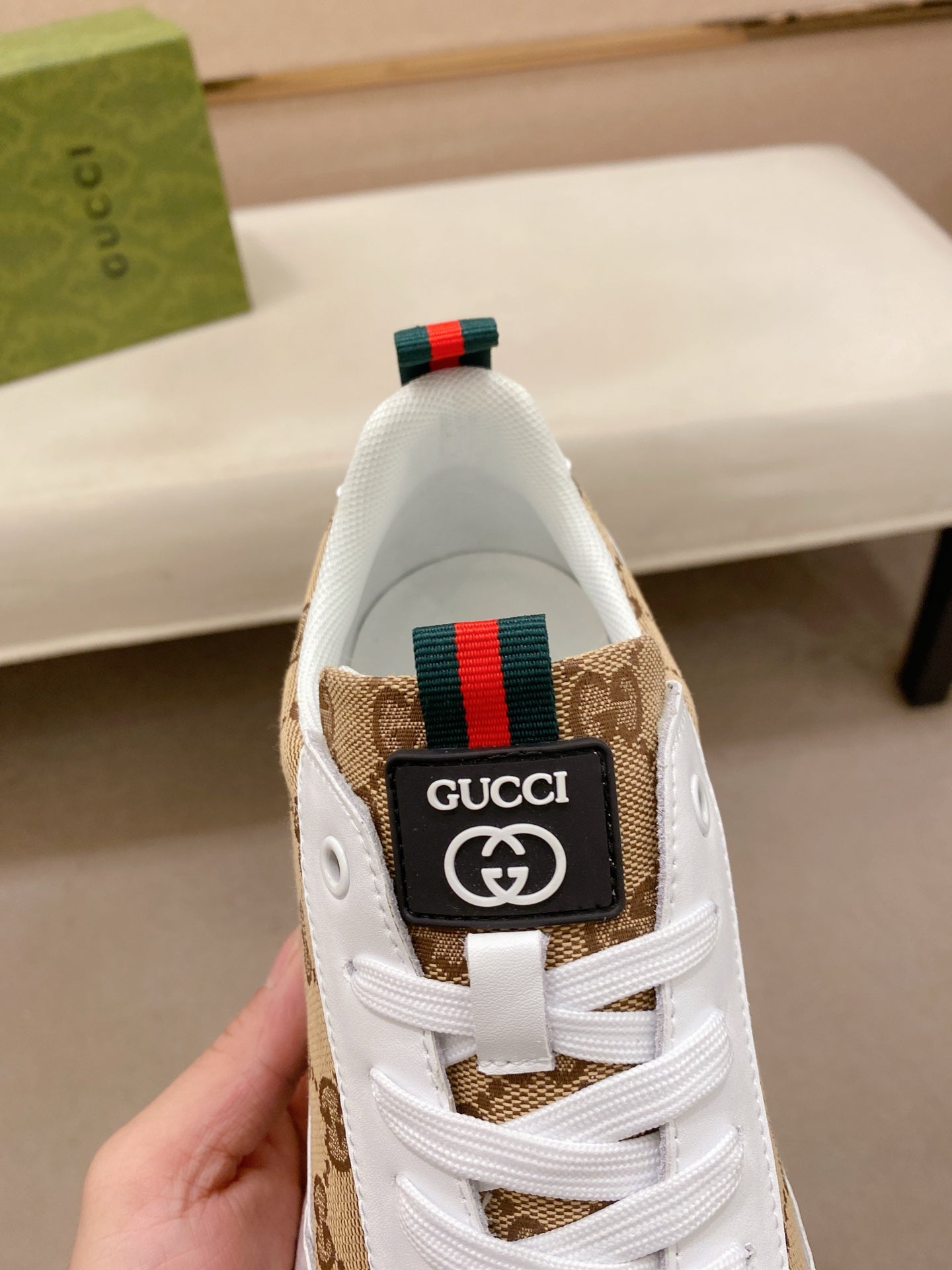 GG Top-of-the-line new genuine leather athletic shoes 26010801
