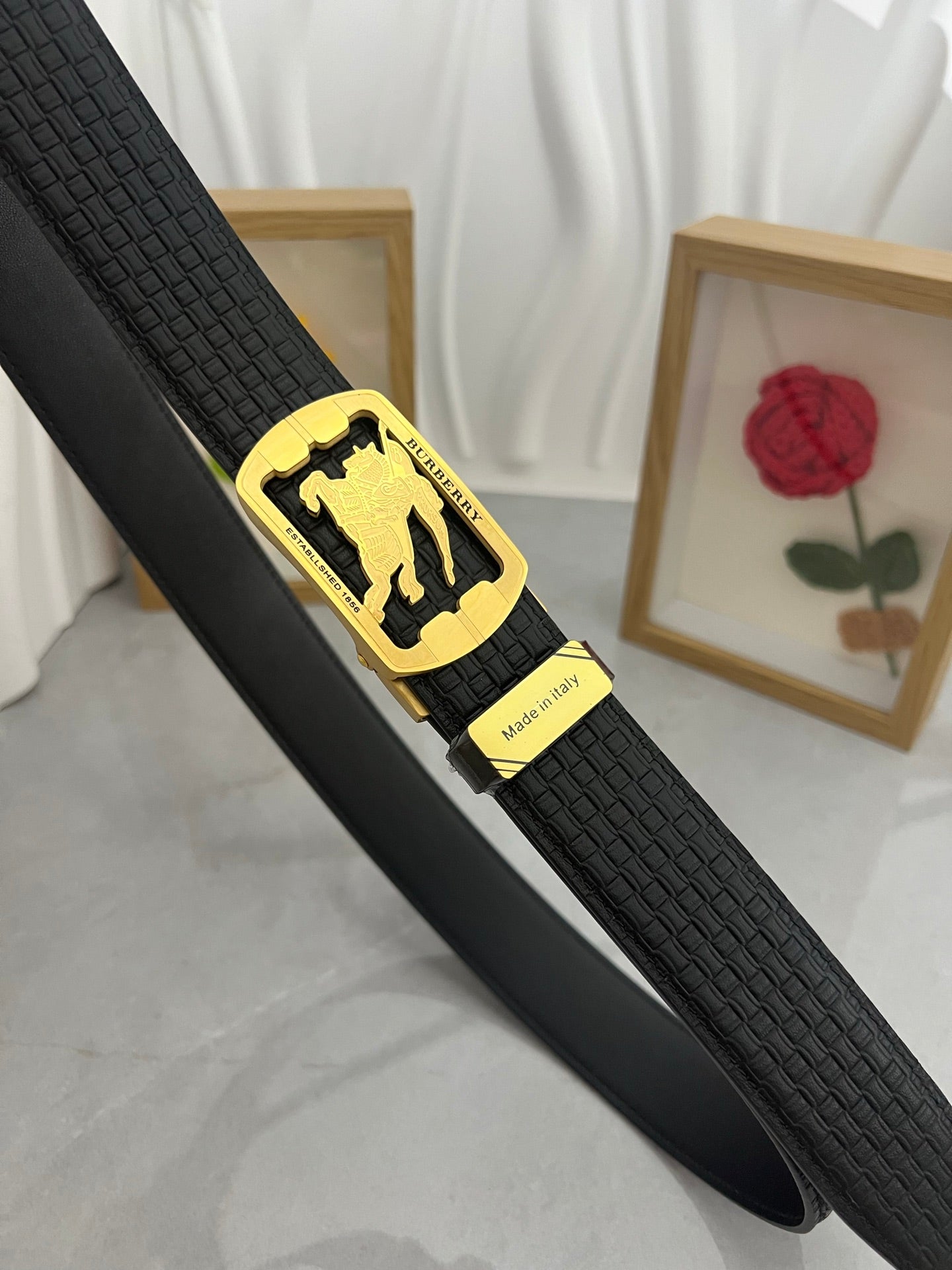 Bbr Luxury metal letter top-grain cowhide belt 26022702